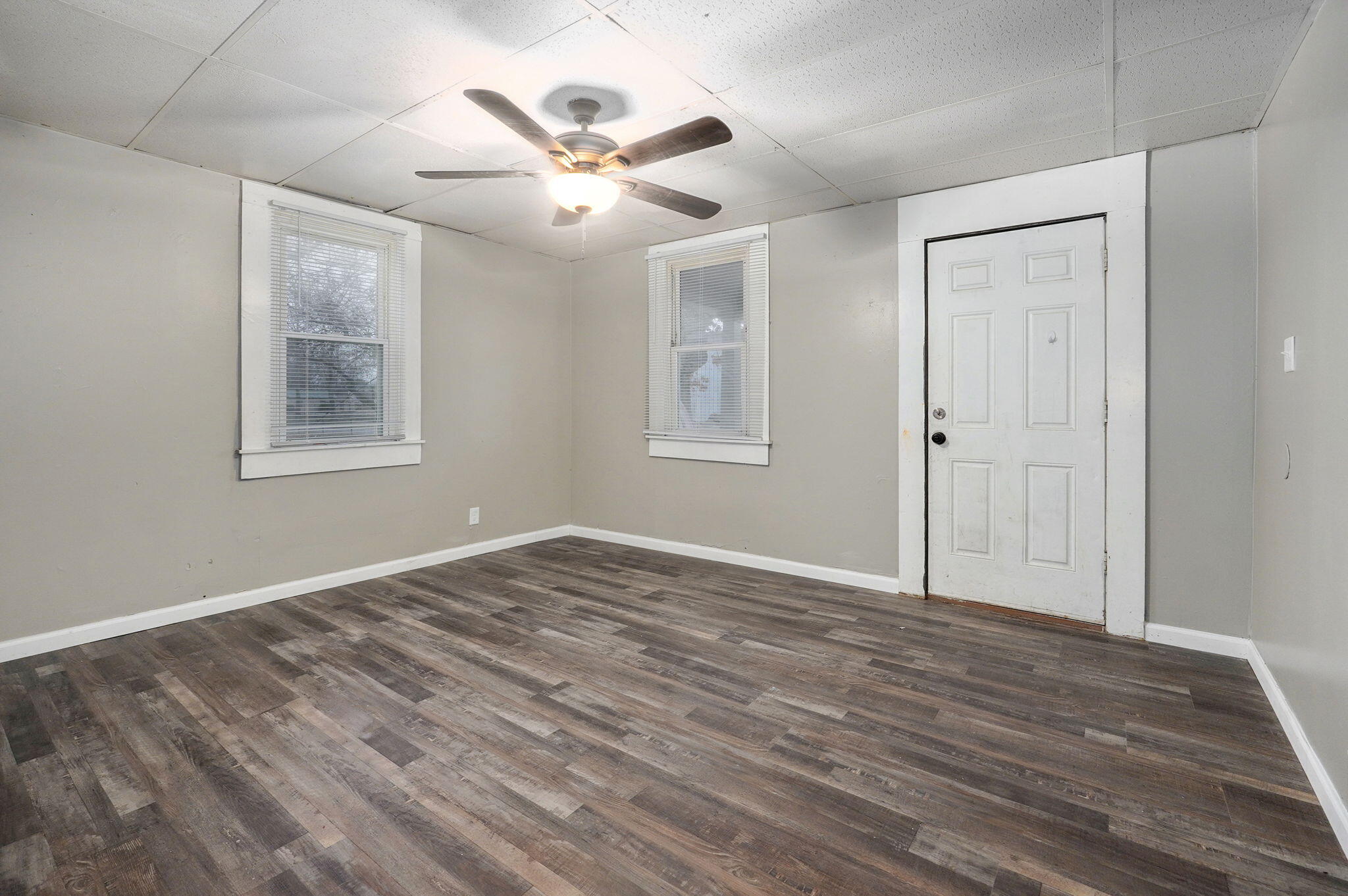 1511 West Florida Street Property Photo 5