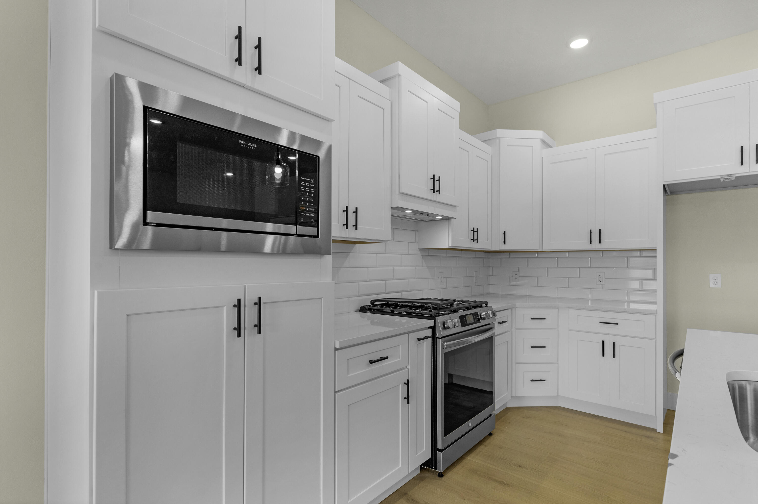 702 South Thornridge Drive Property Photo 13