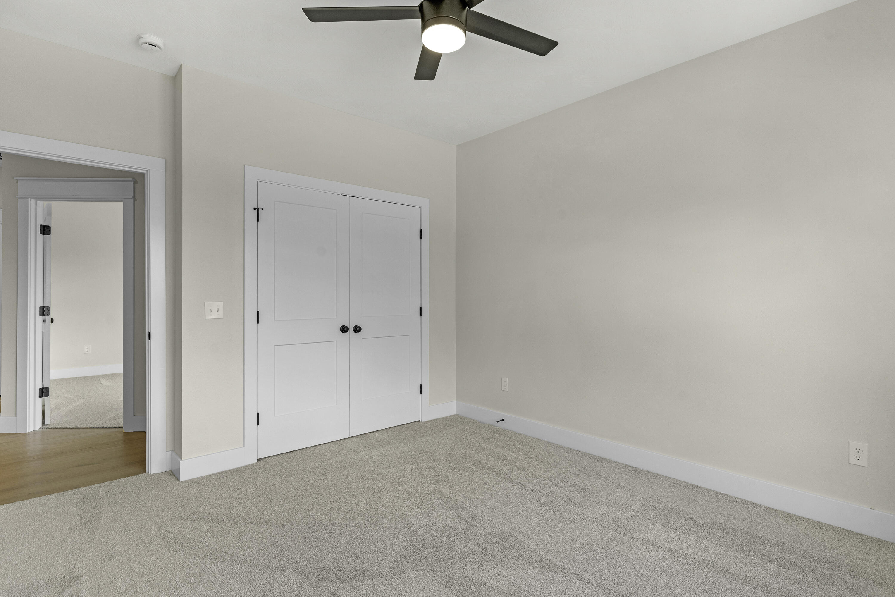 702 South Thornridge Drive Property Photo 26