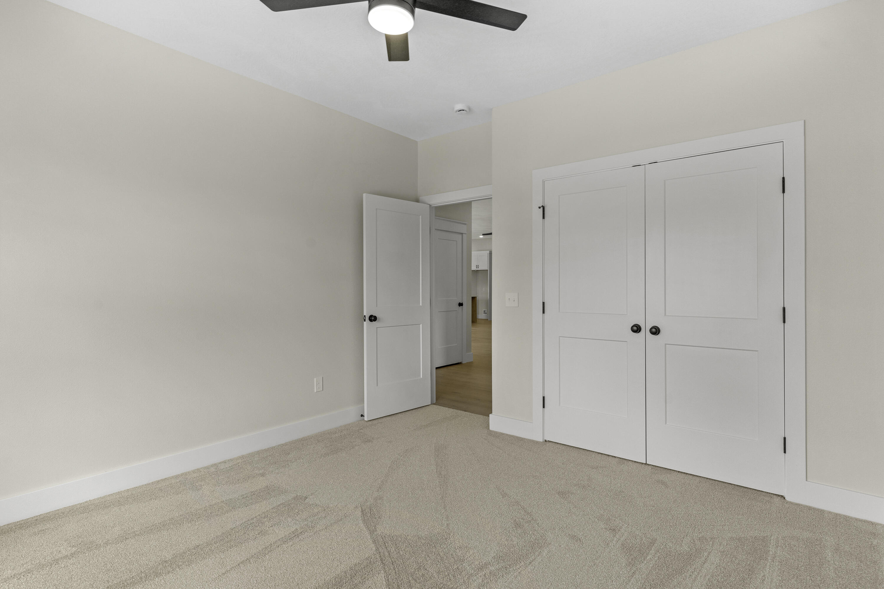 702 South Thornridge Drive Property Photo 39