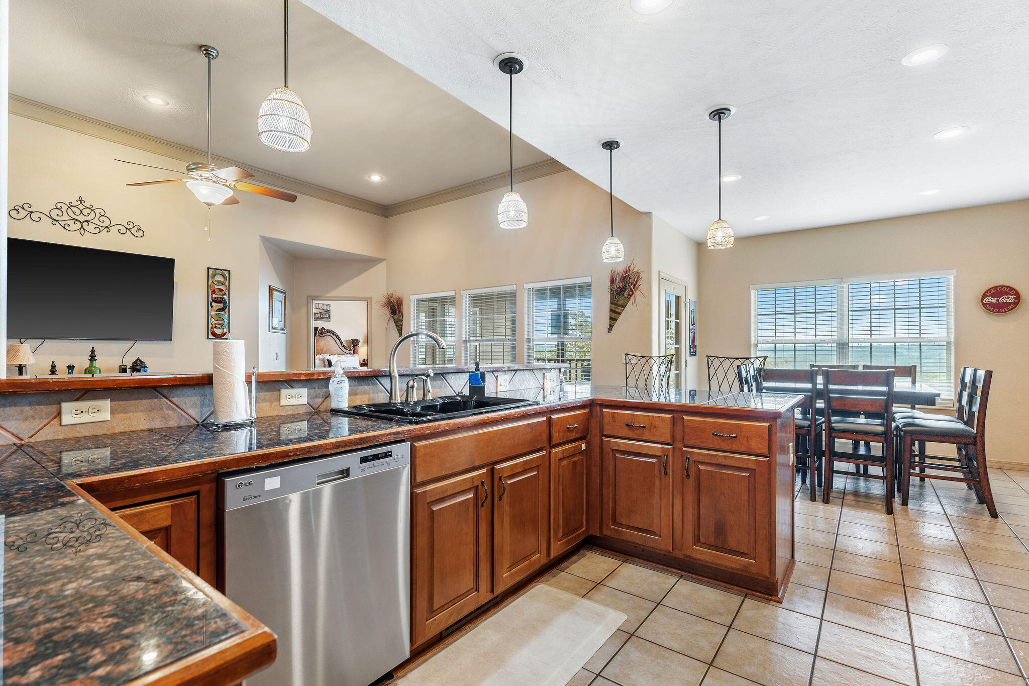 15 Fade Lane Property Photo 17