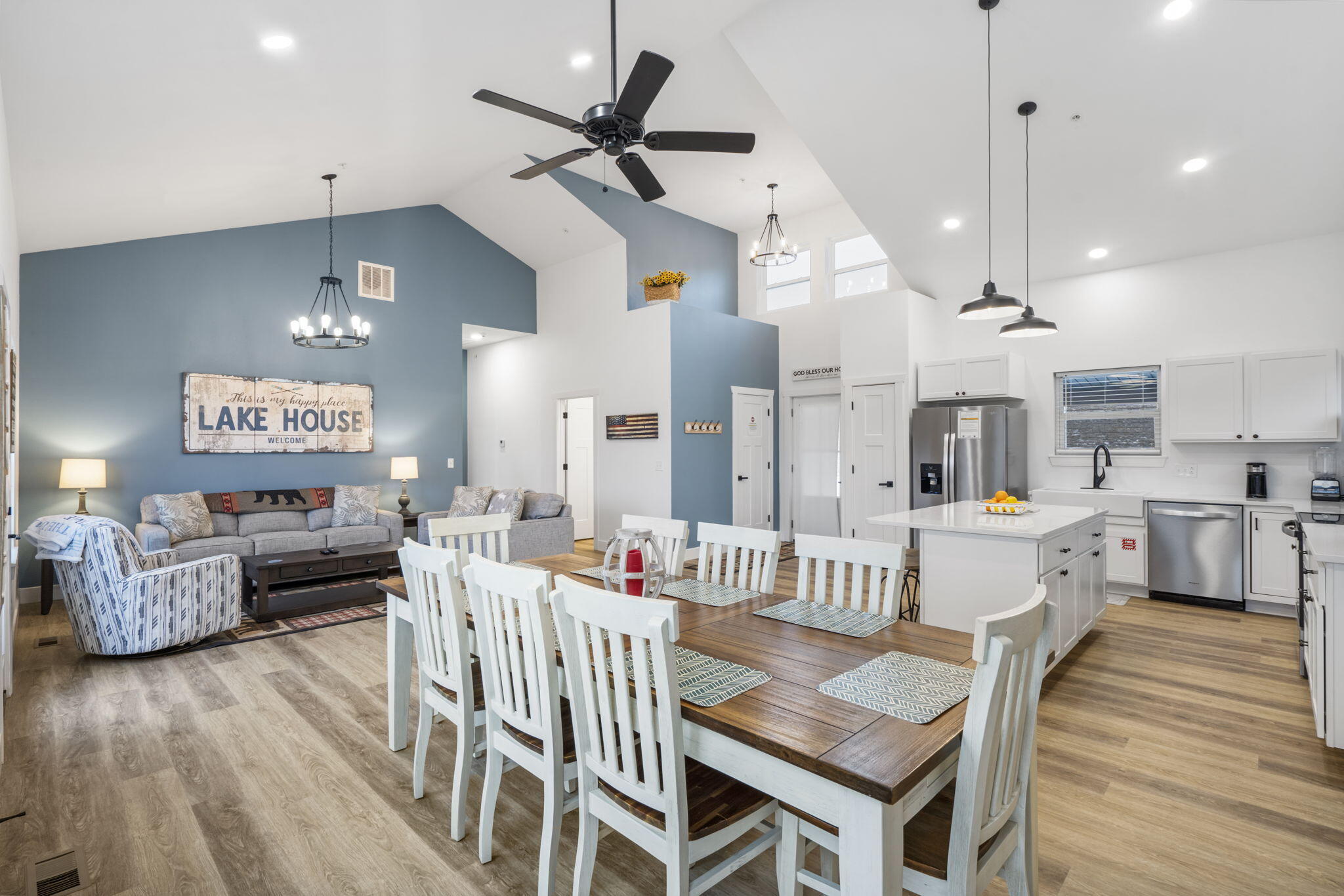 278 Majestic Circle Property Photo 6