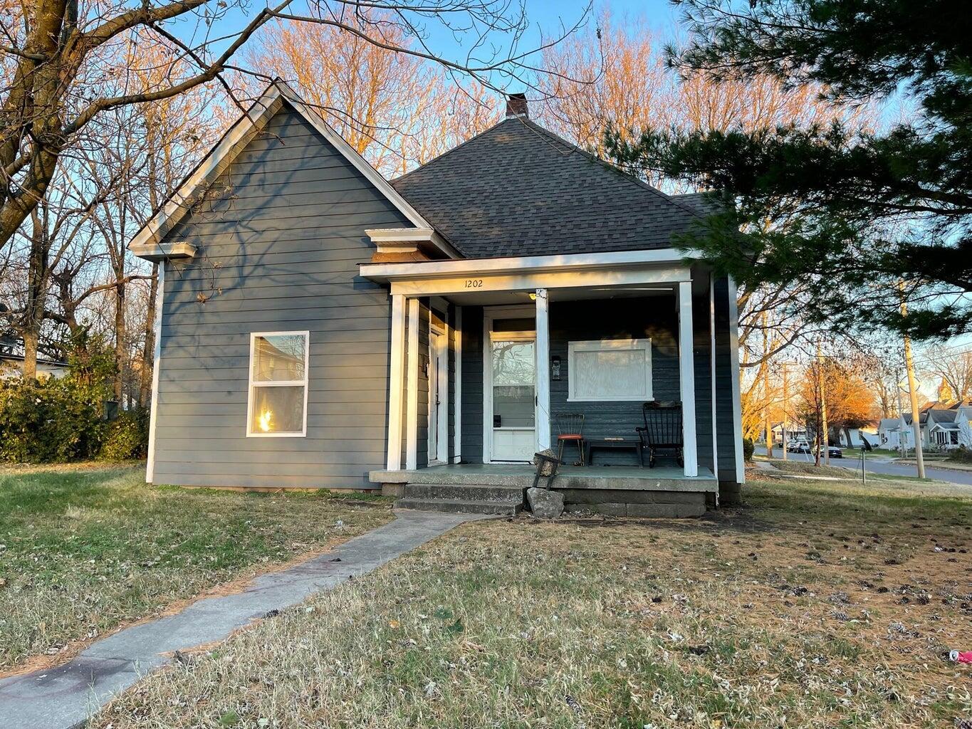 1202 North Grant Avenue Property Photo