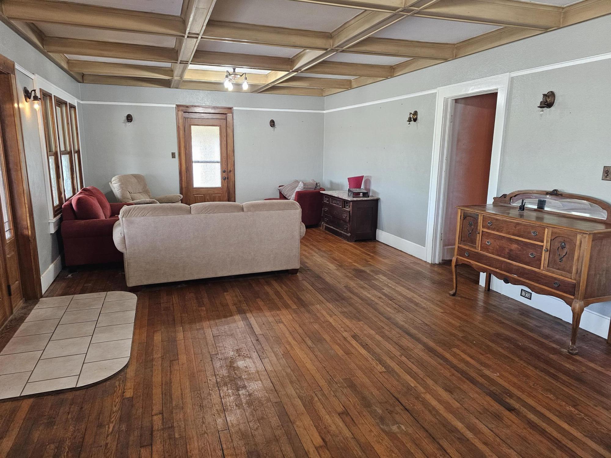 1904 Barnett Road Property Photo 12