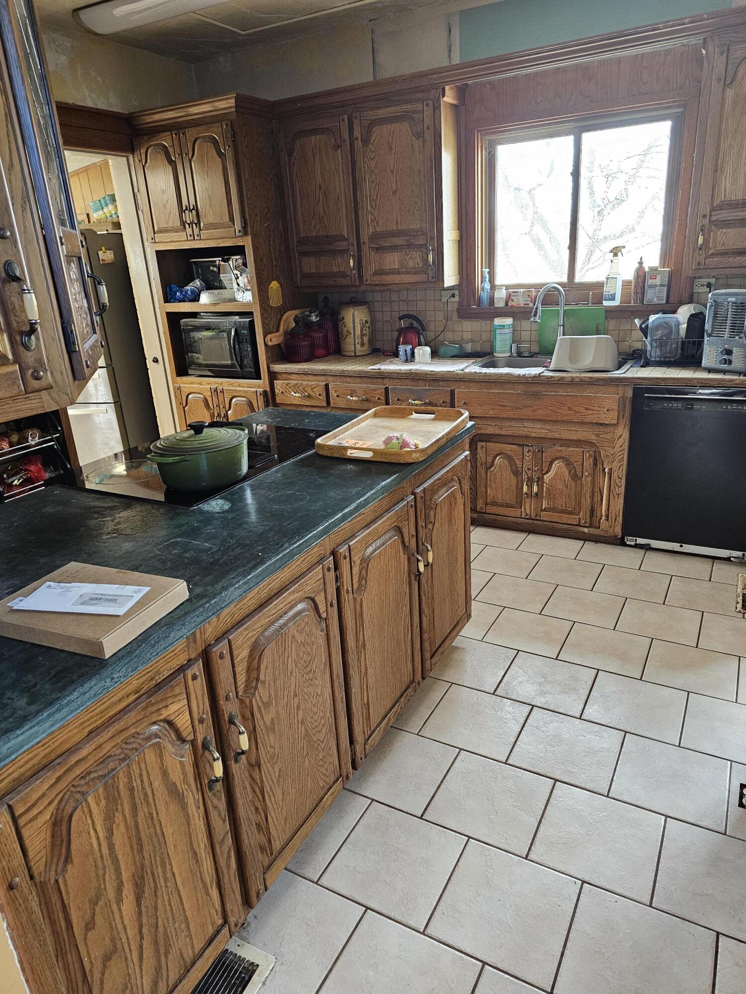 1904 Barnett Road Property Photo 16