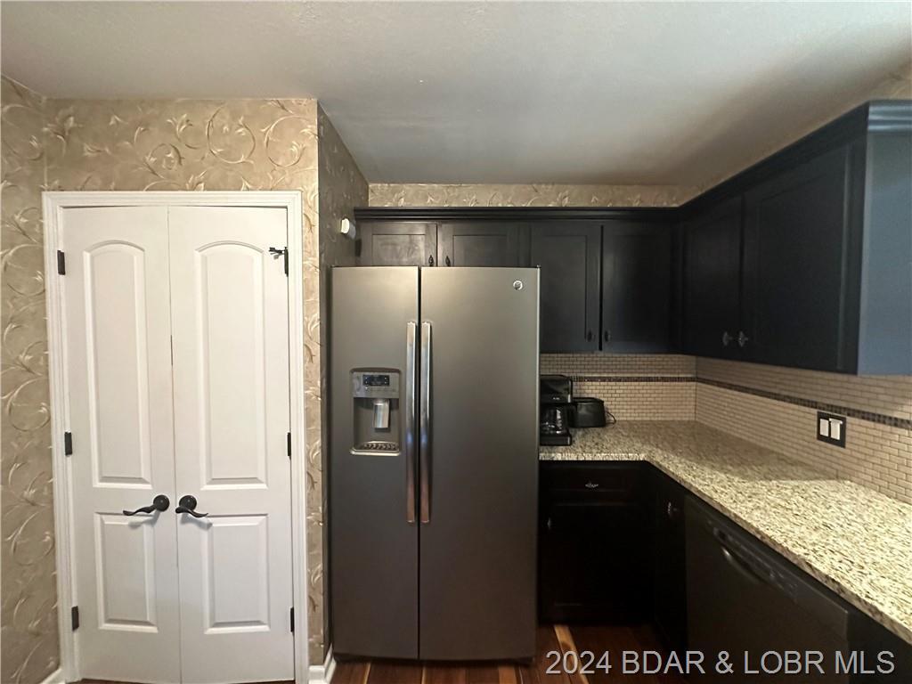 24794 Leona Lane Property Photo 5