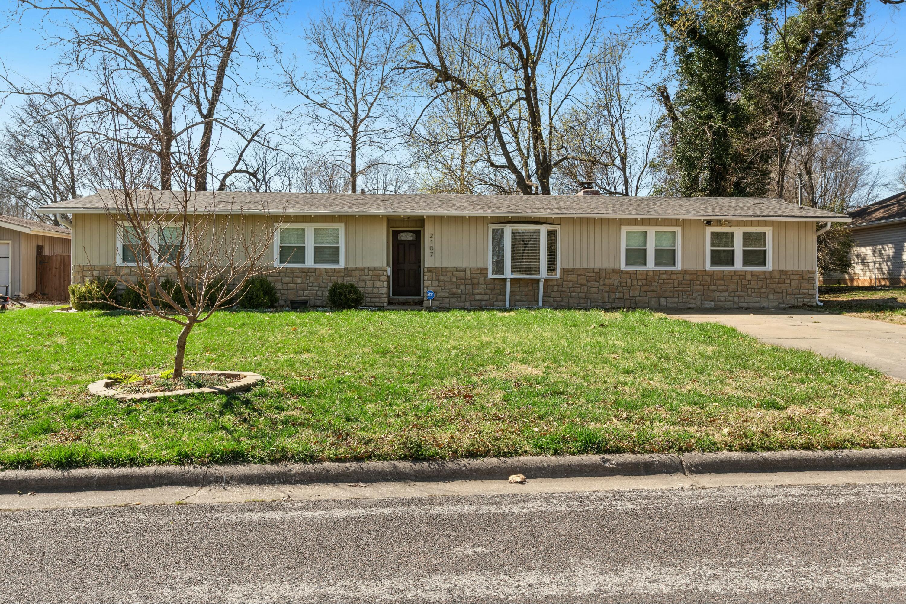 Lone Pine Real Estate Listings Main Image