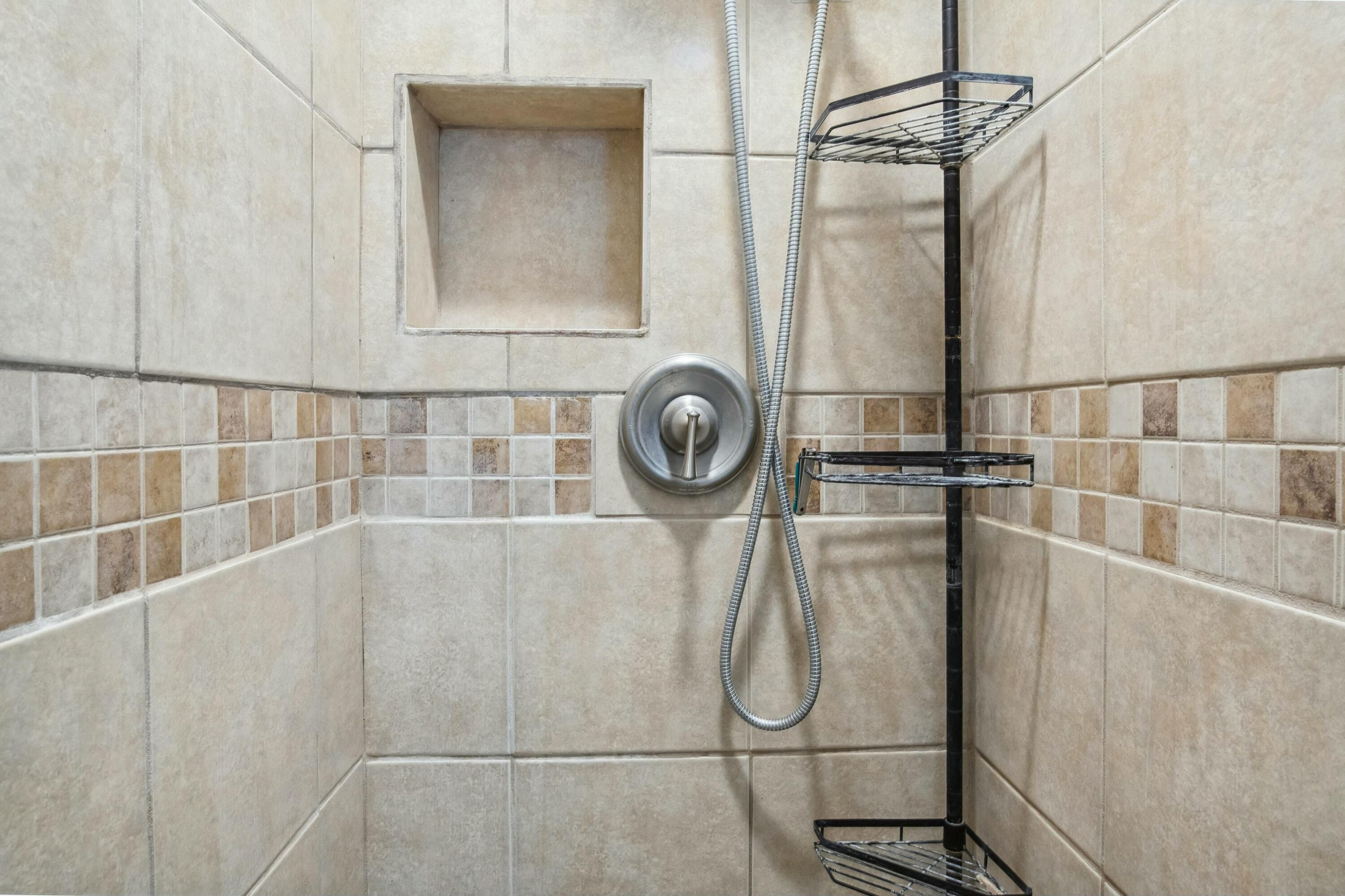 2107 South Oak Grove Avenue Property Photo 16