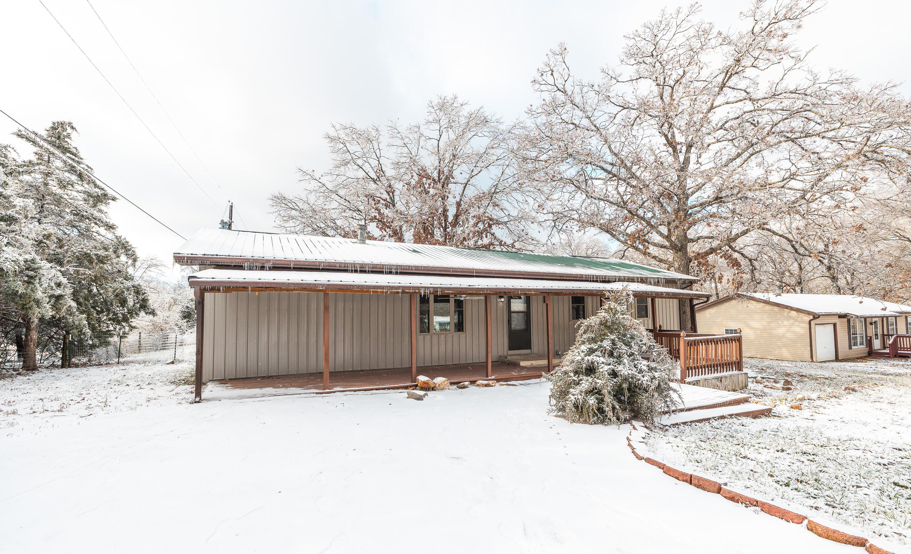 14467 Worth Lane Property Photo 2