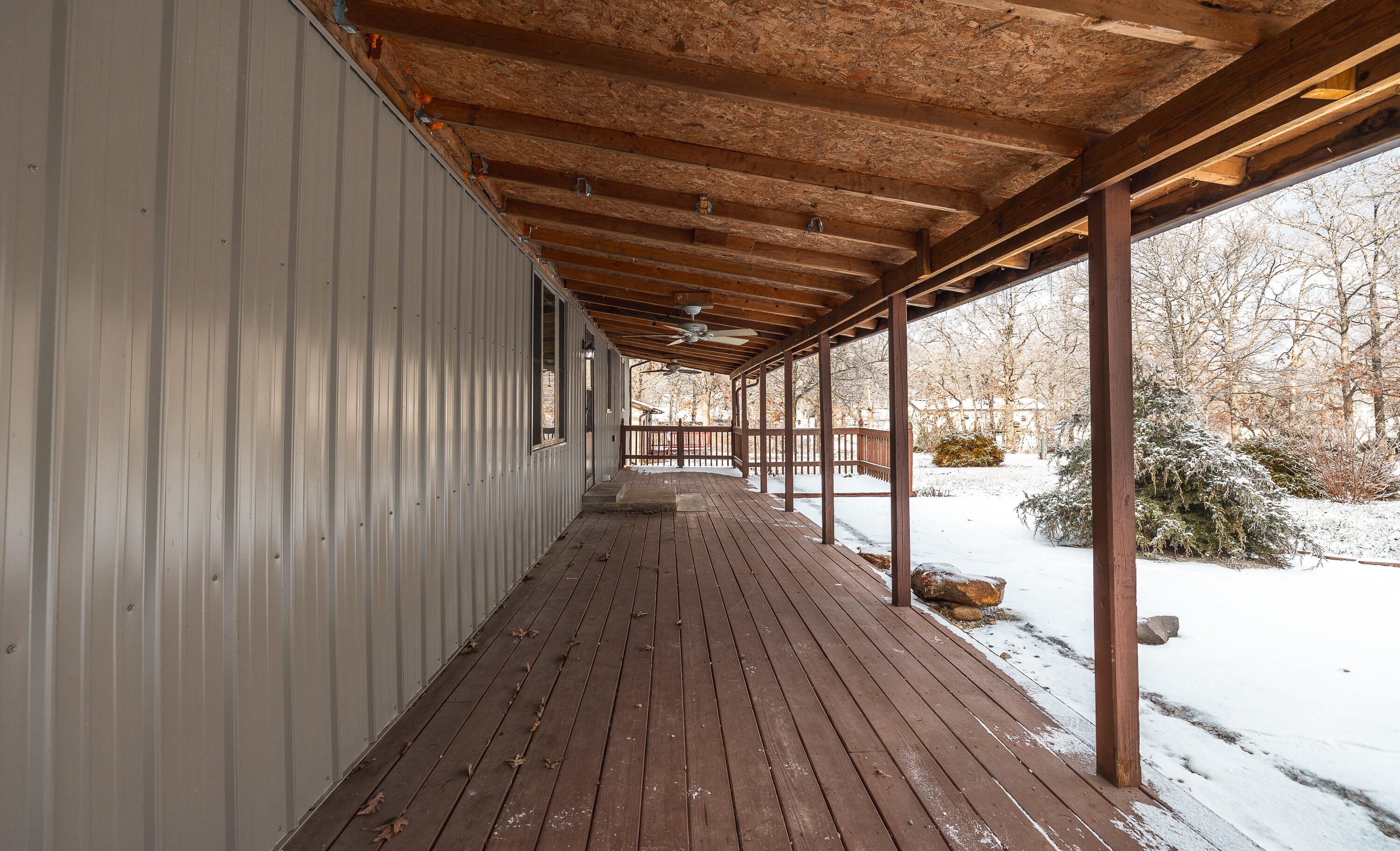 14467 Worth Lane Property Photo 6