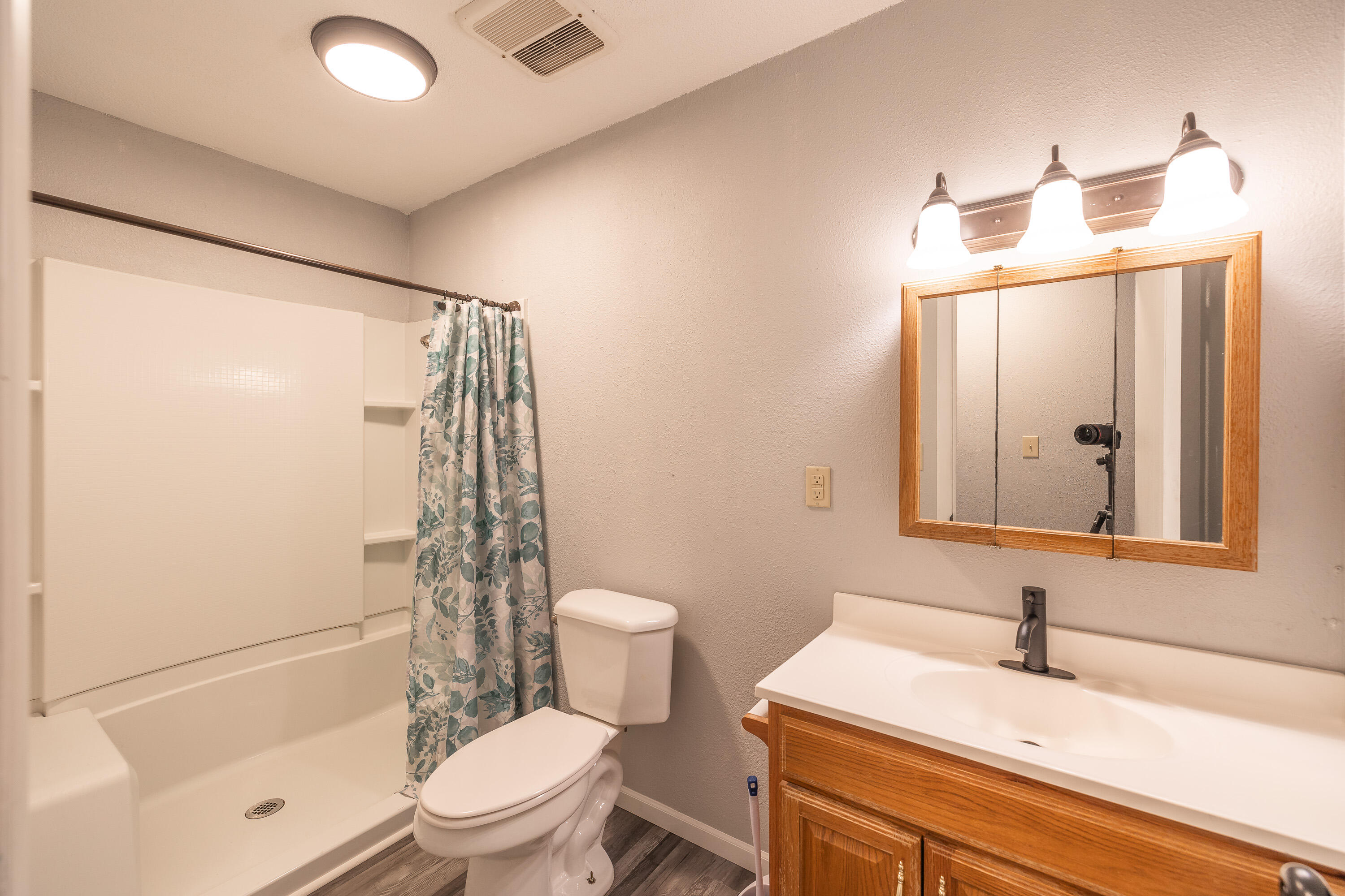 14467 Worth Lane Property Photo 19