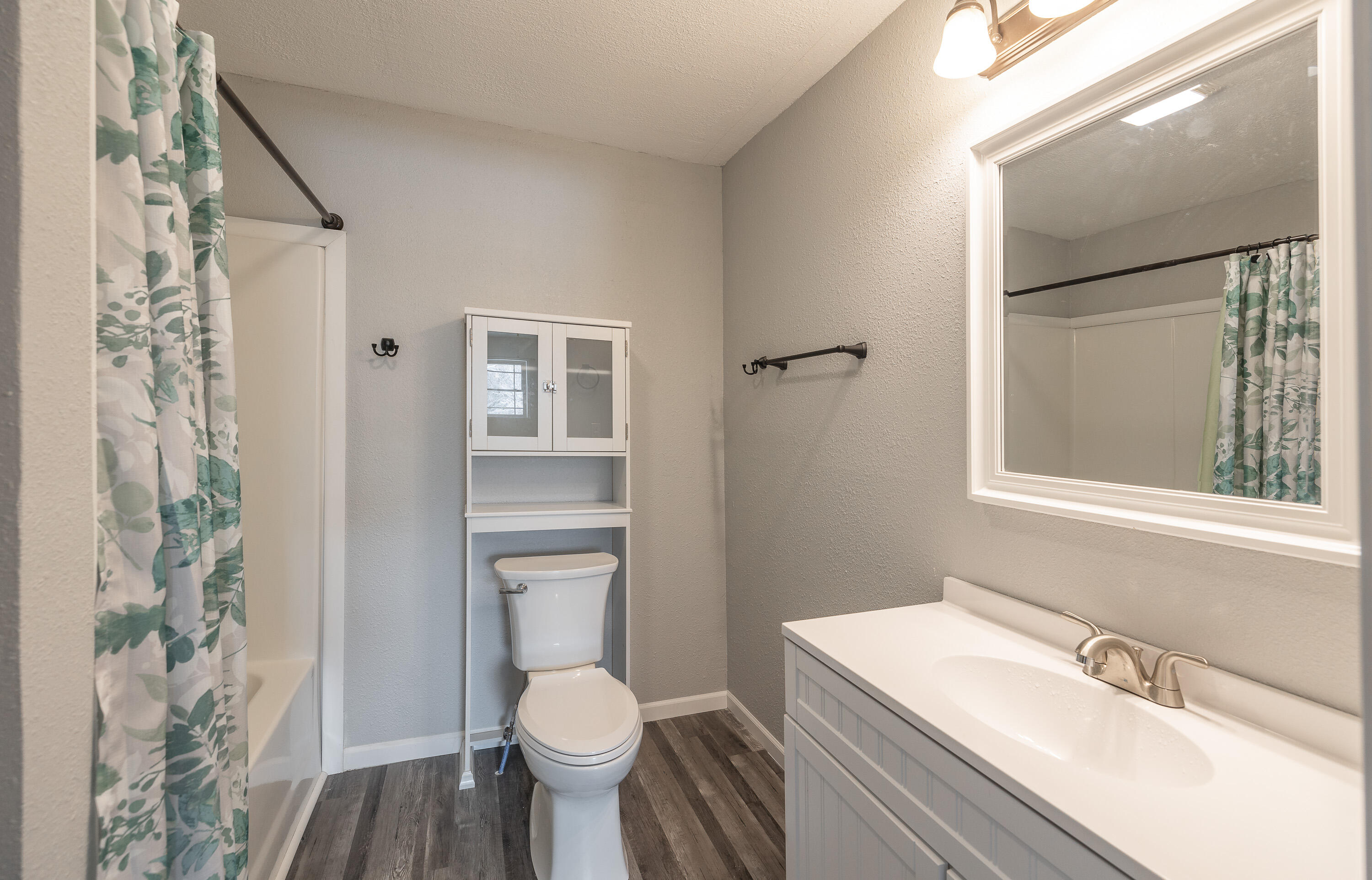 14467 Worth Lane Property Photo 20