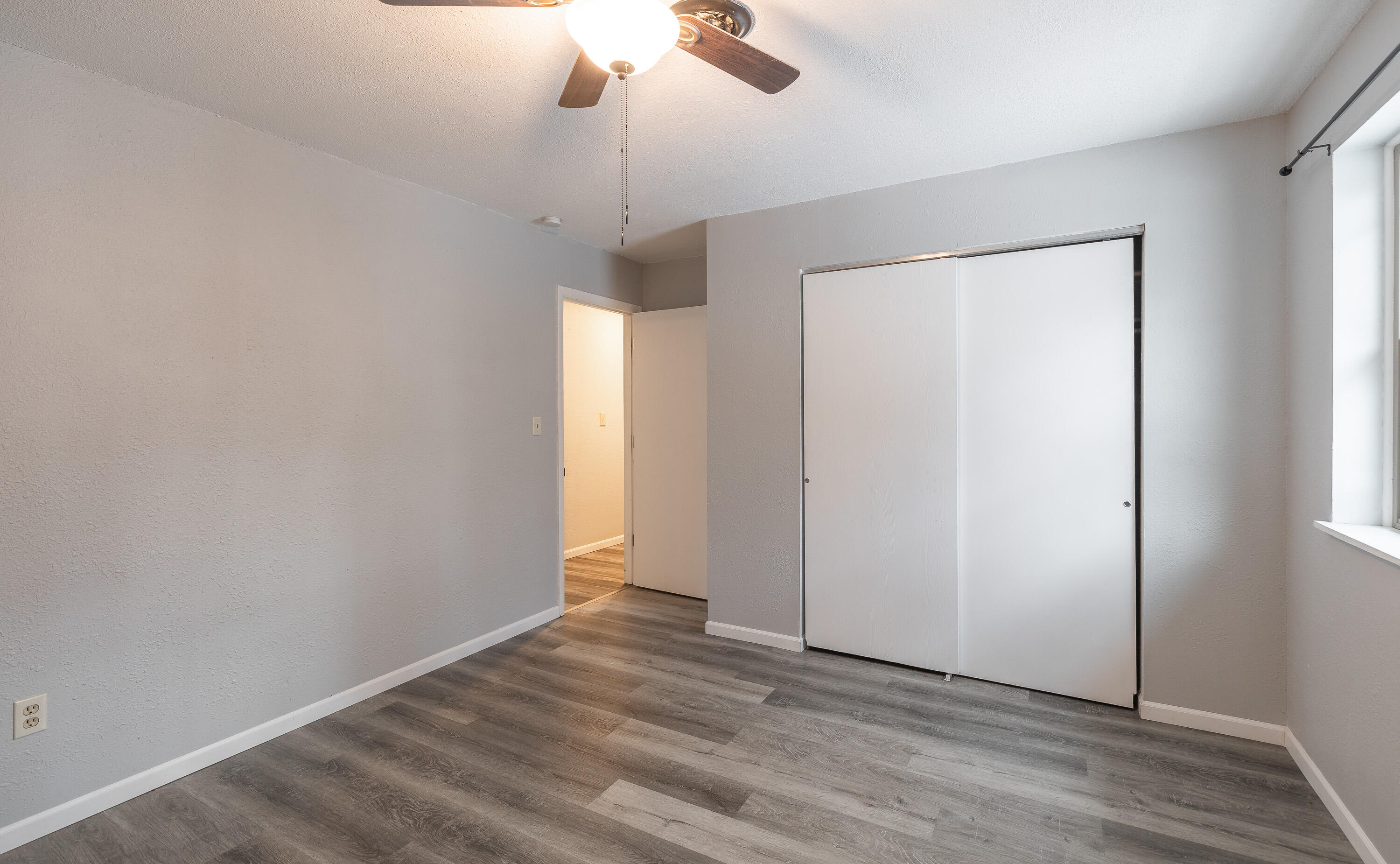 14467 Worth Lane Property Photo 21