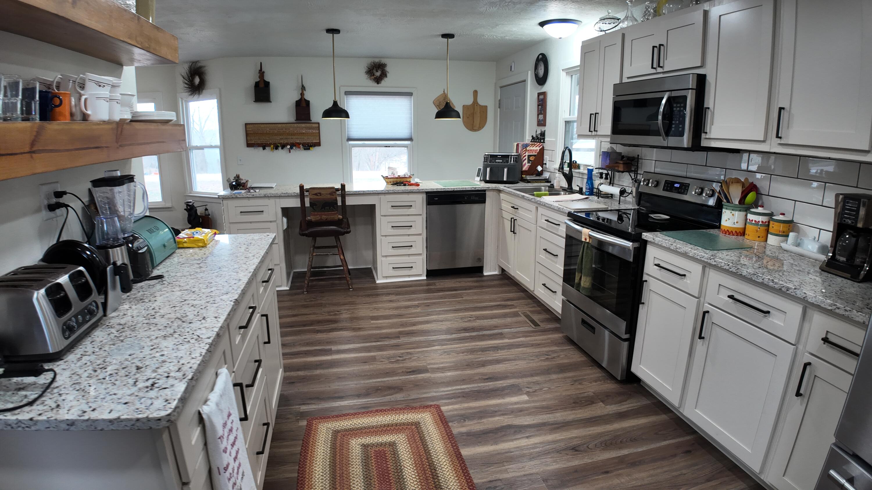 1247 State Highway North Property Photo 2