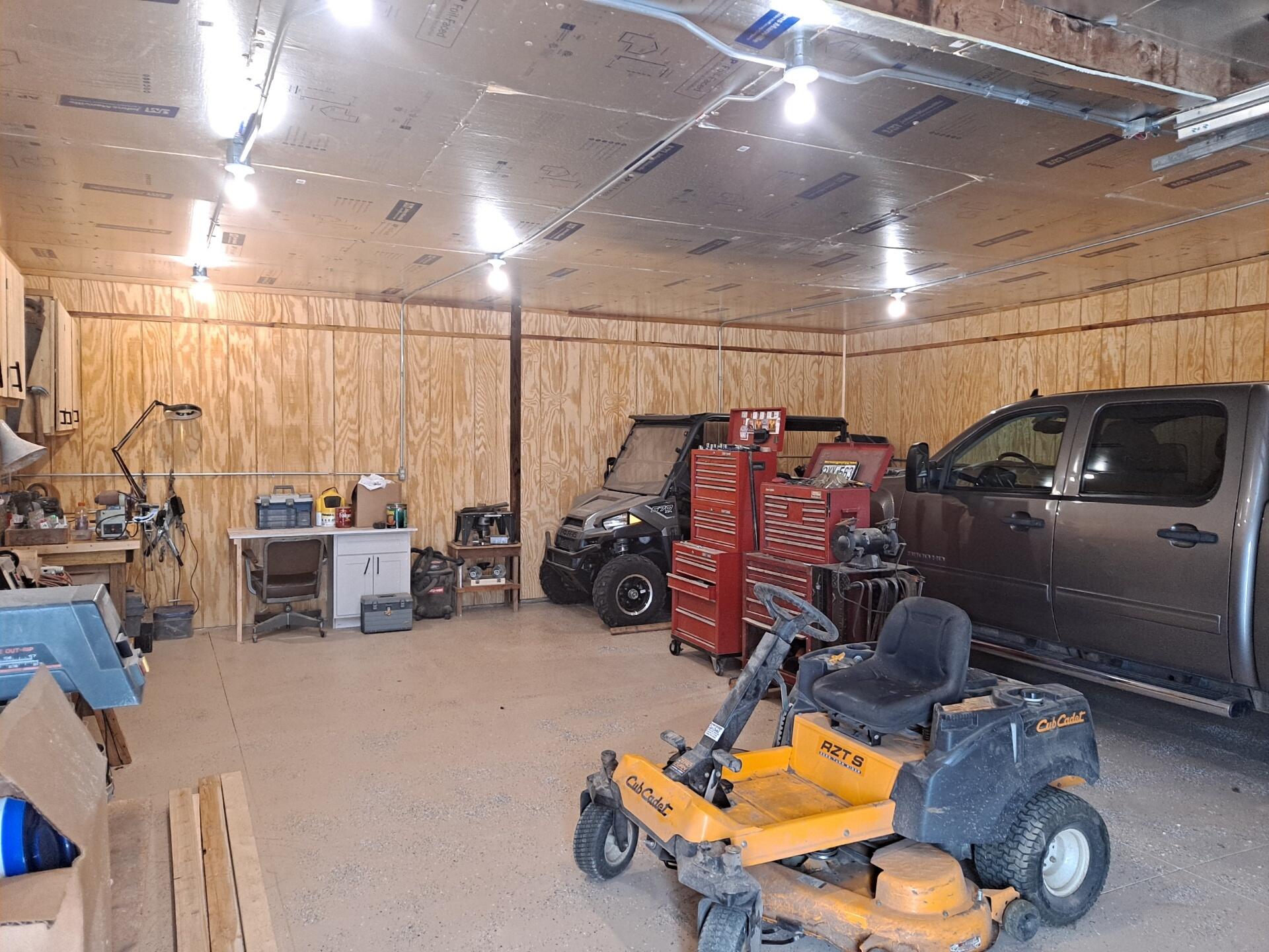 1247 State Highway North Property Photo 3