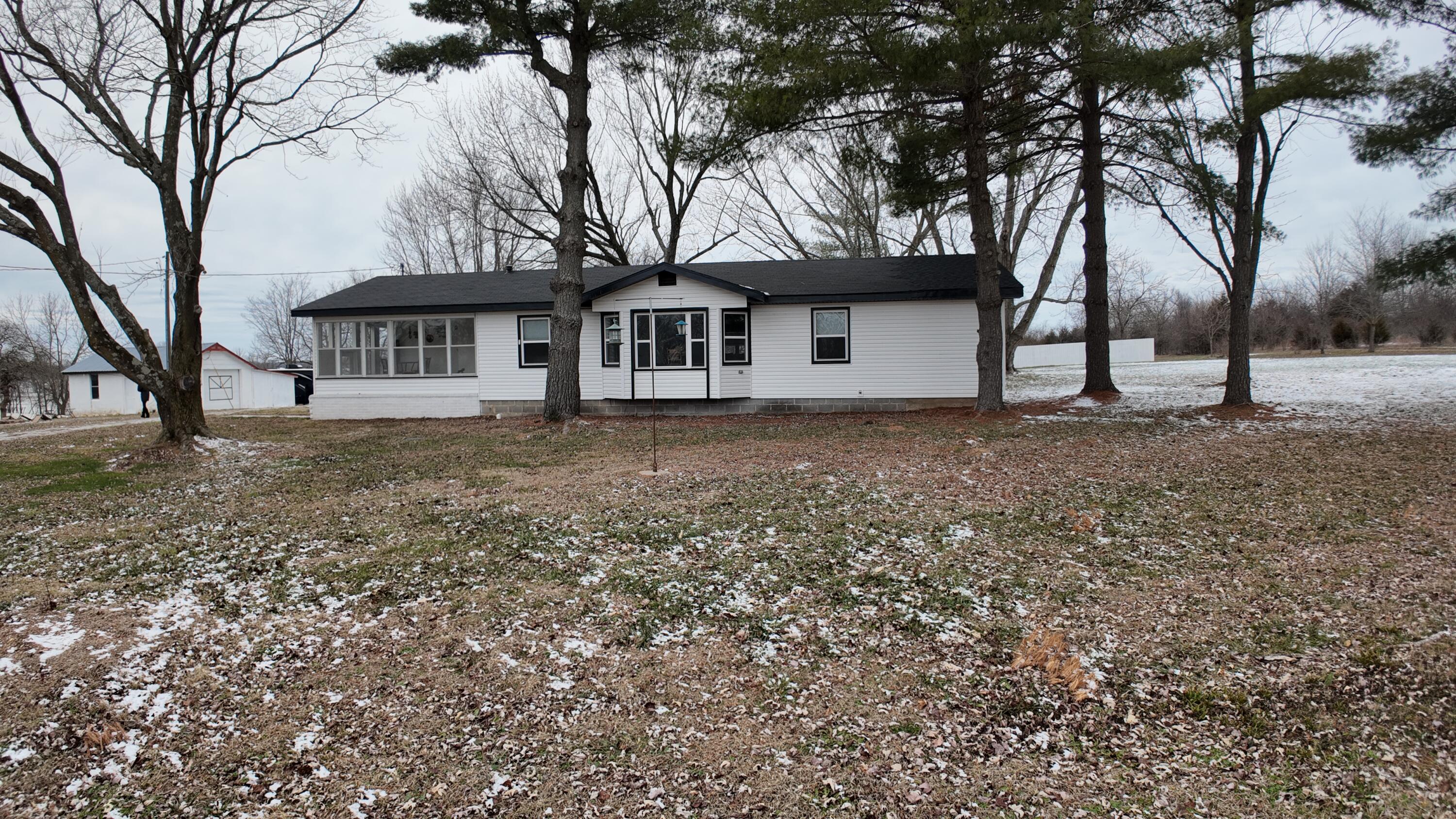 1247 State Highway North Property Photo 4