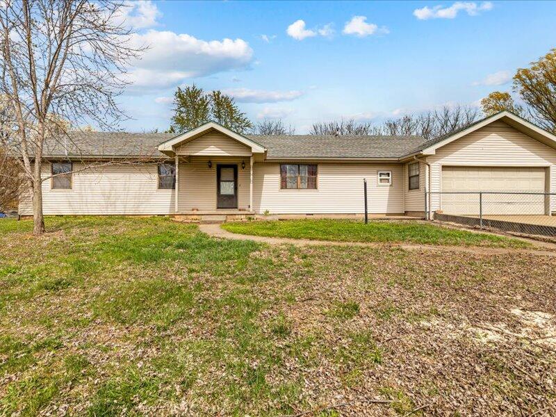 1725 Kessler Boulevard Property Photo