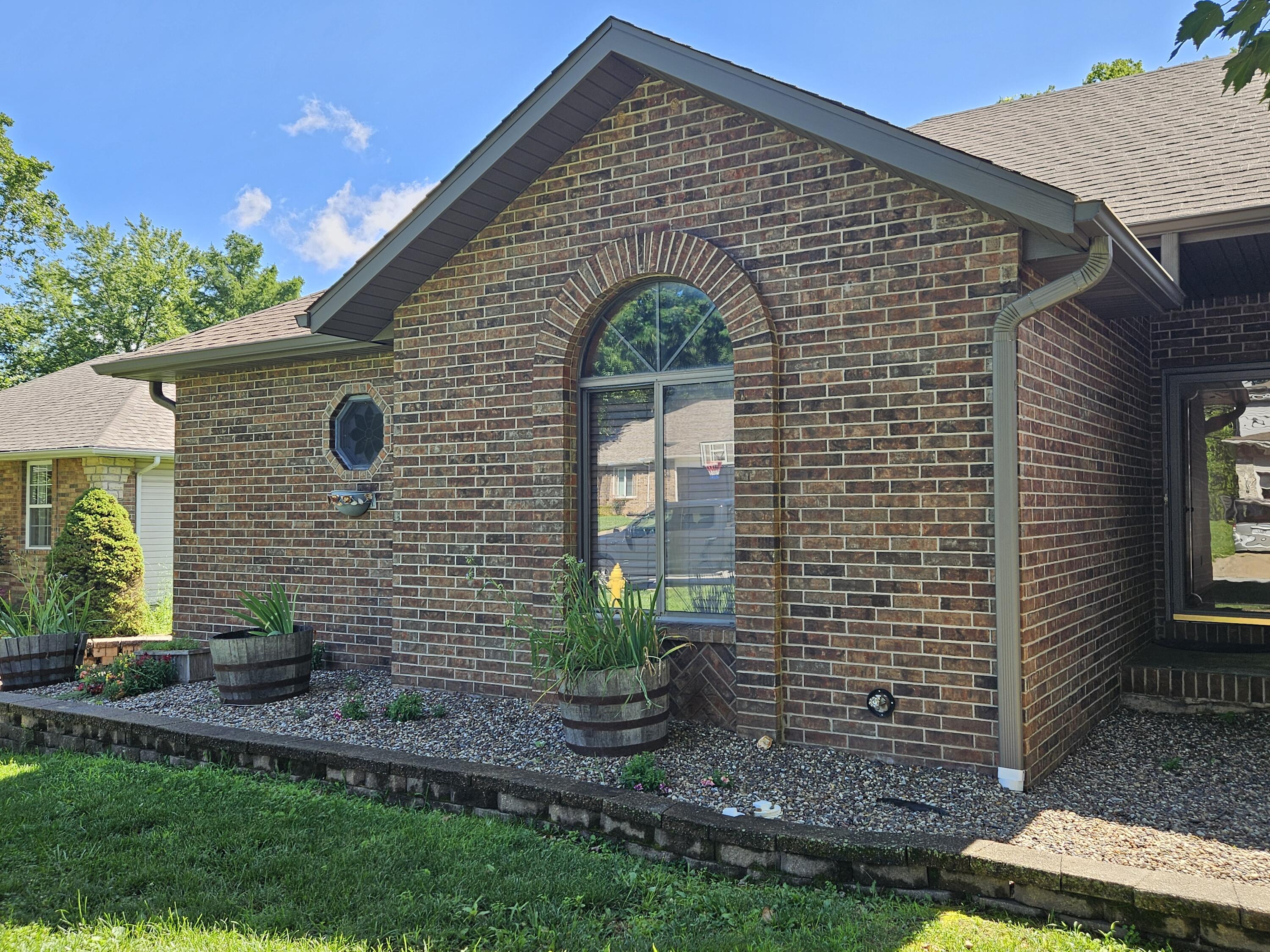 3616 North Temple Avenue Property Photo 5