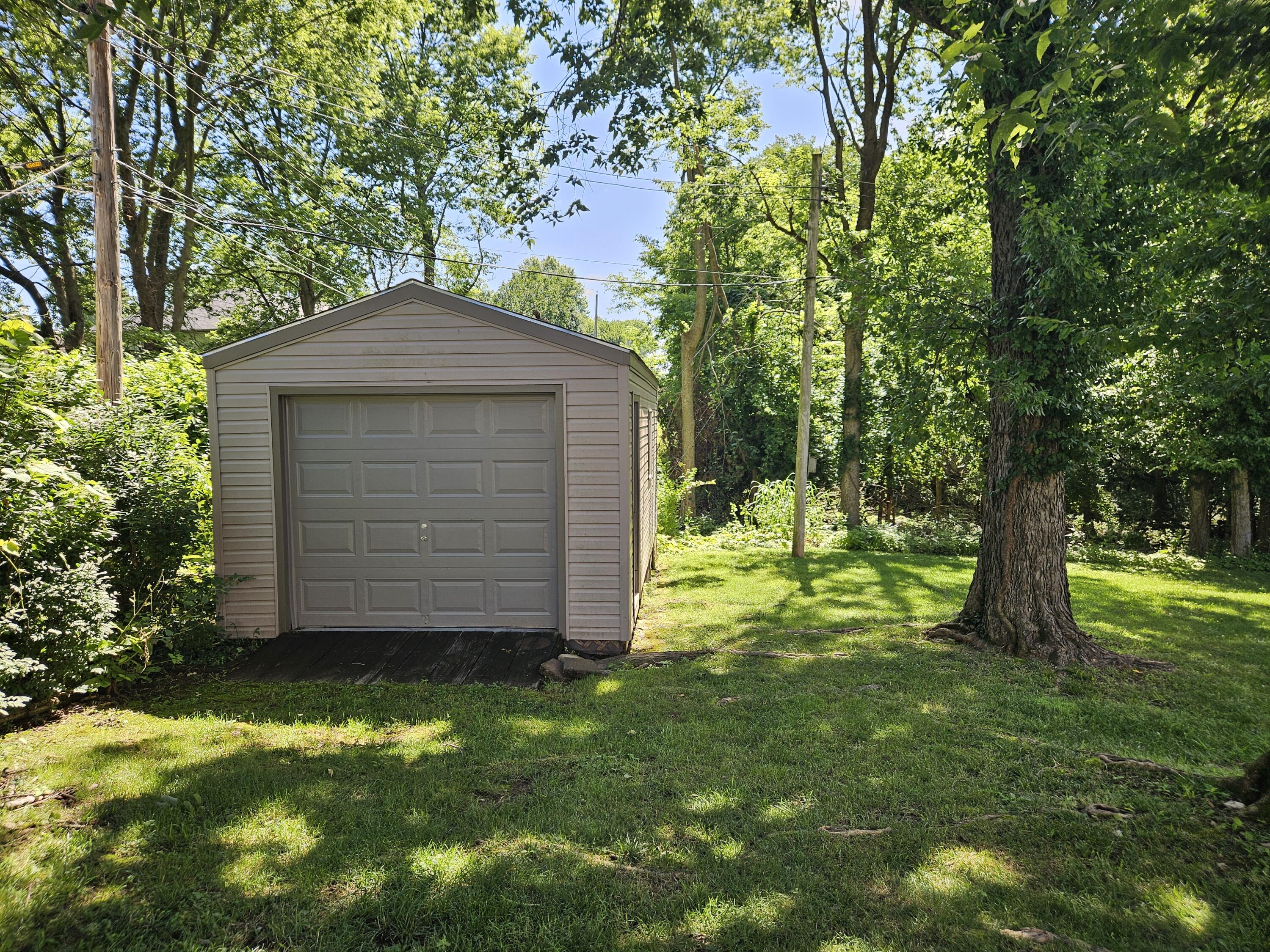 3616 North Temple Avenue Property Photo 16