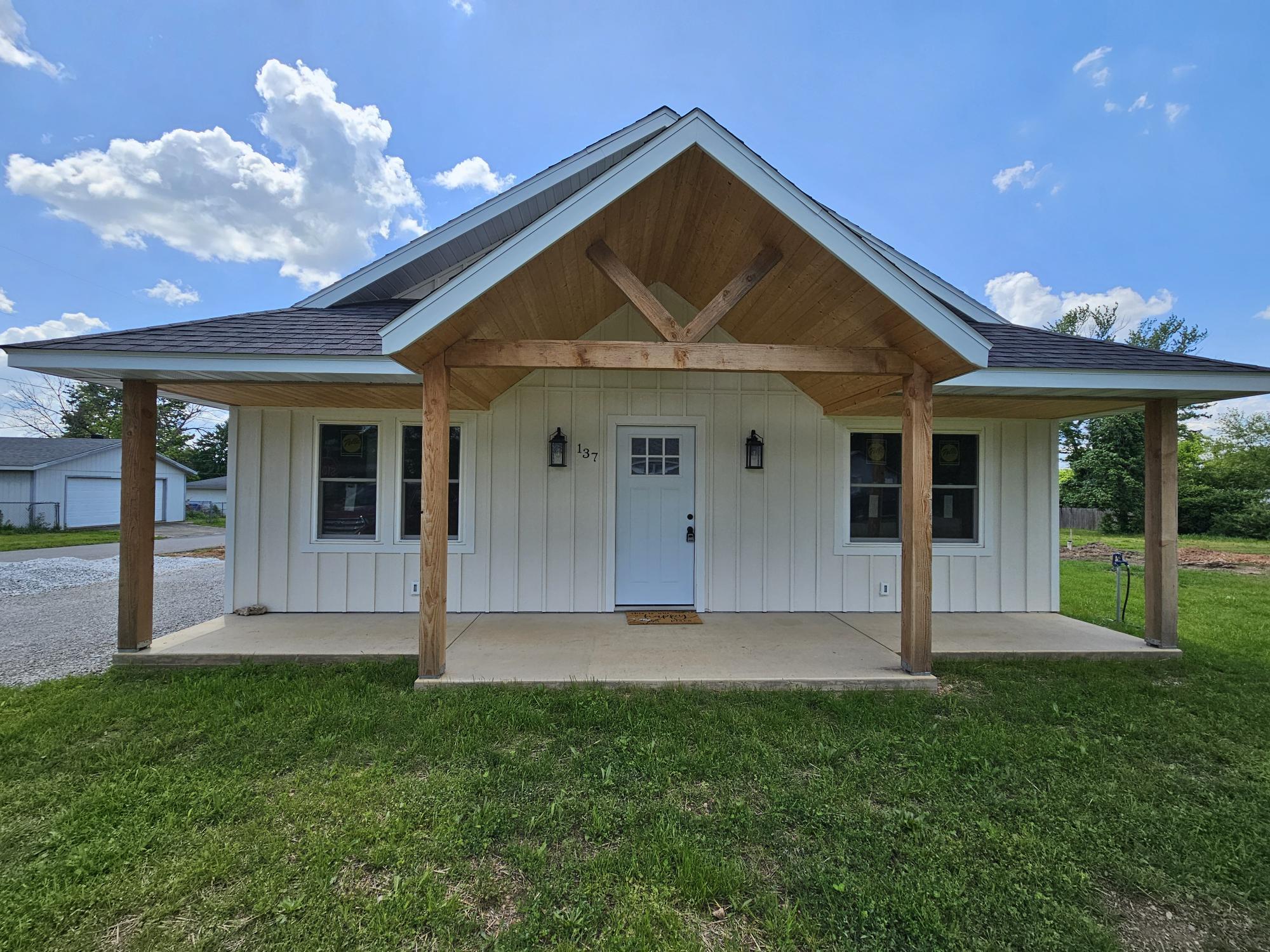 137 South Whited Street Property Photo