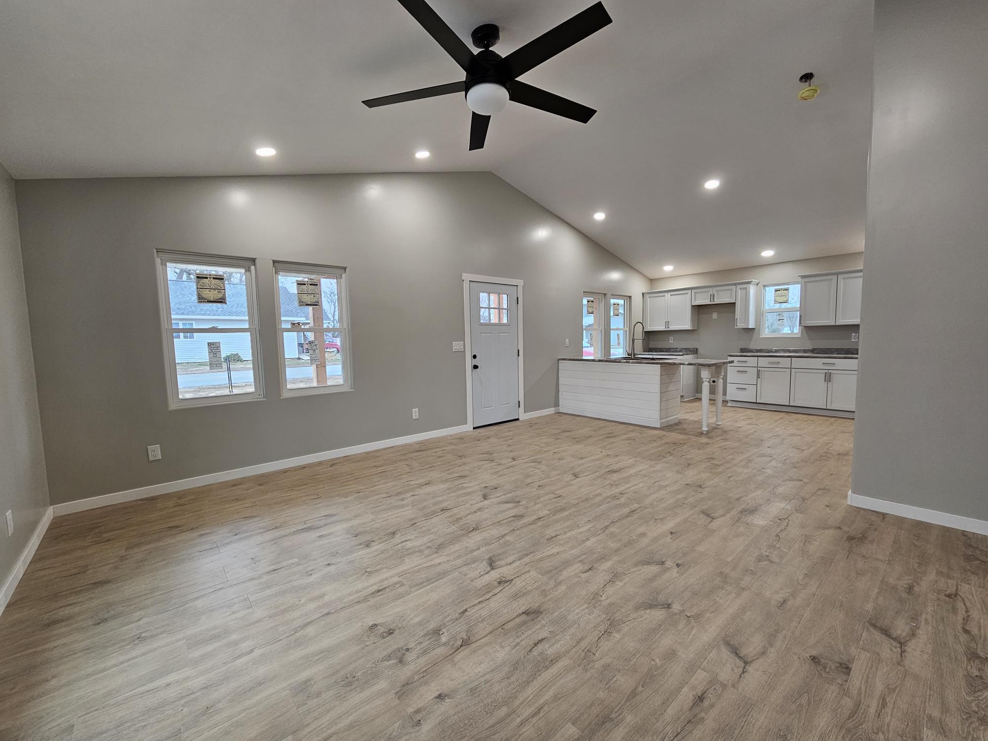 137 South Whited Street Property Photo 3
