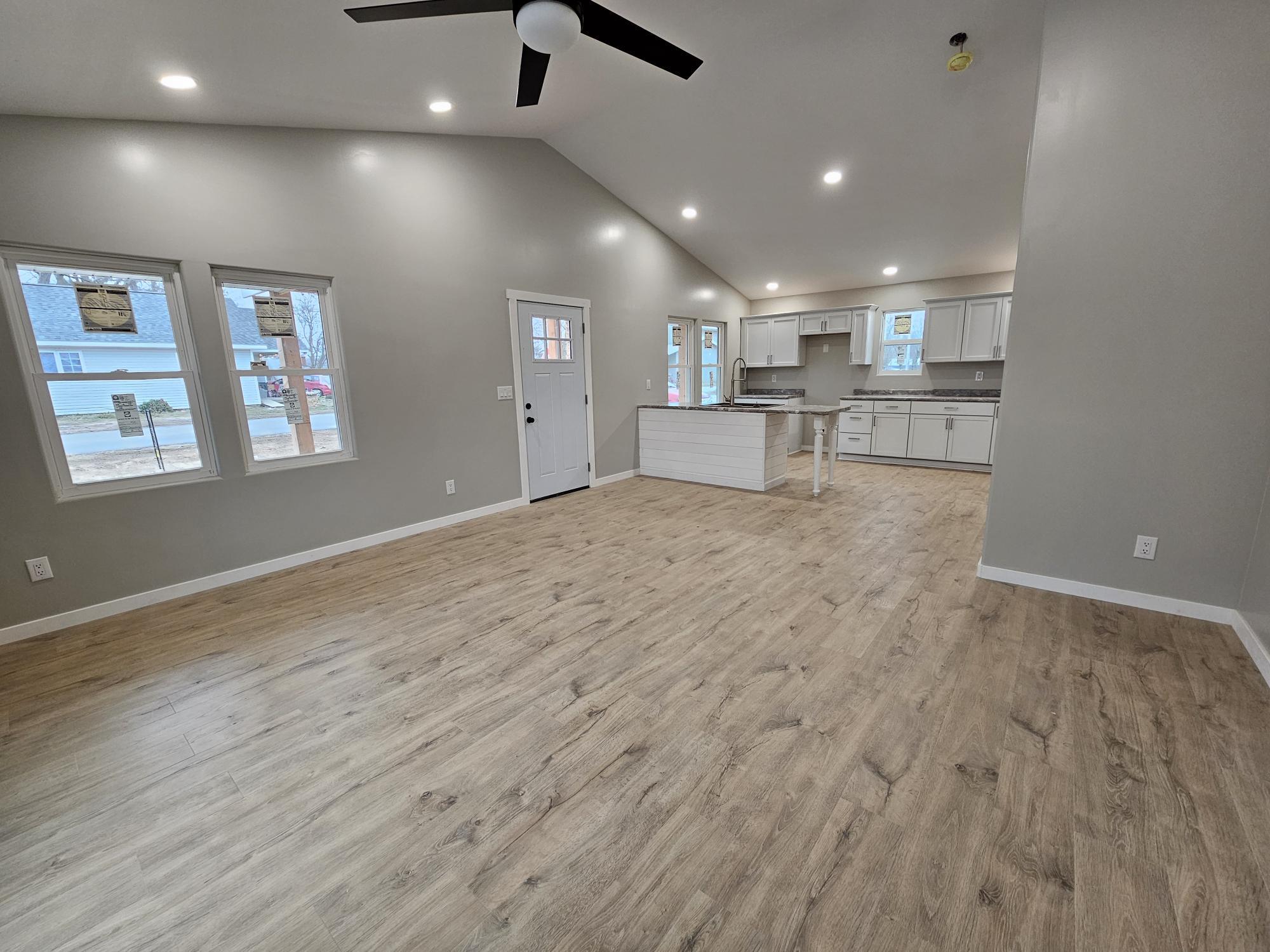 137 South Whited Street Property Photo 4