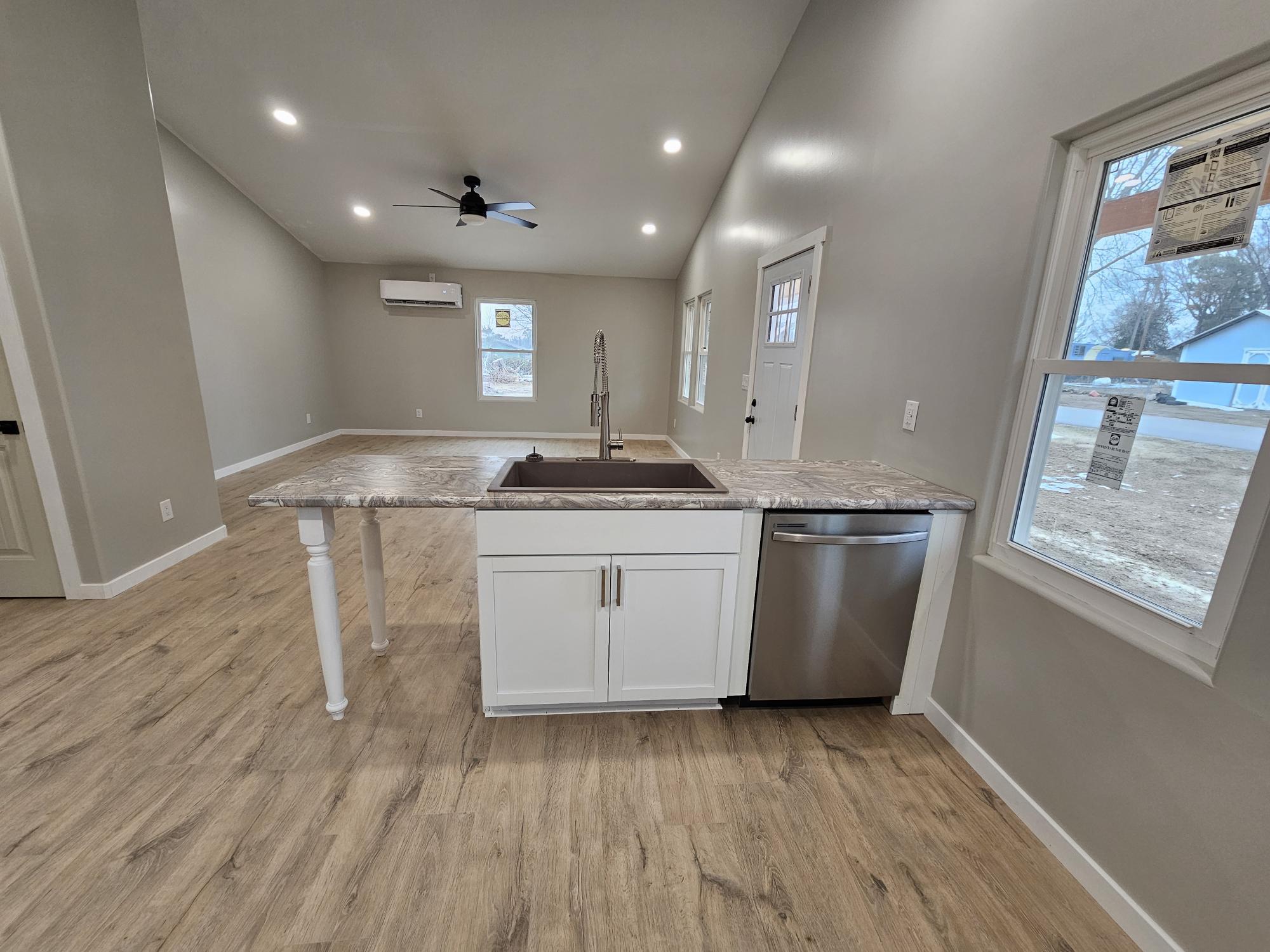 137 South Whited Street Property Photo 8