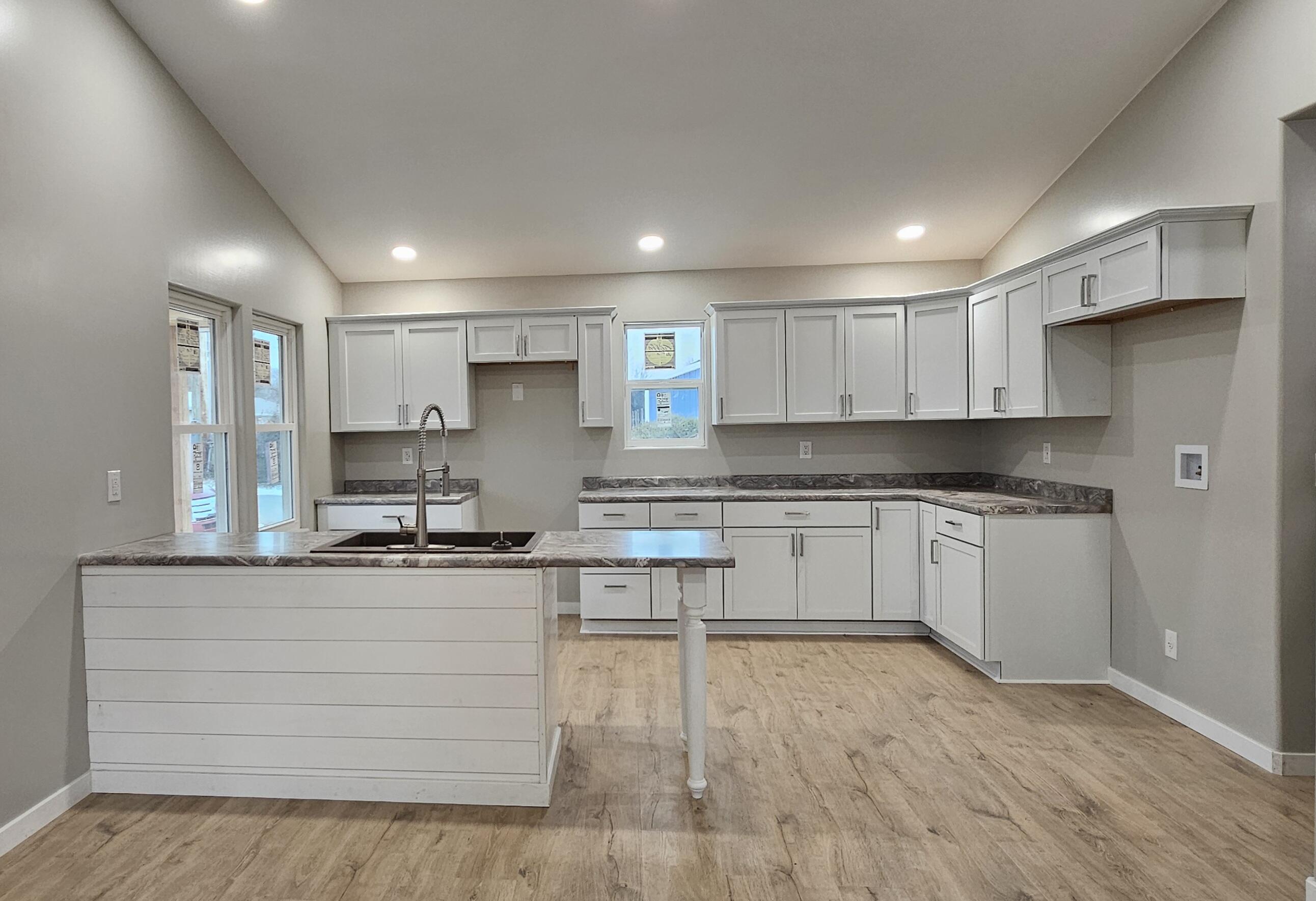 137 South Whited Street Property Photo 10