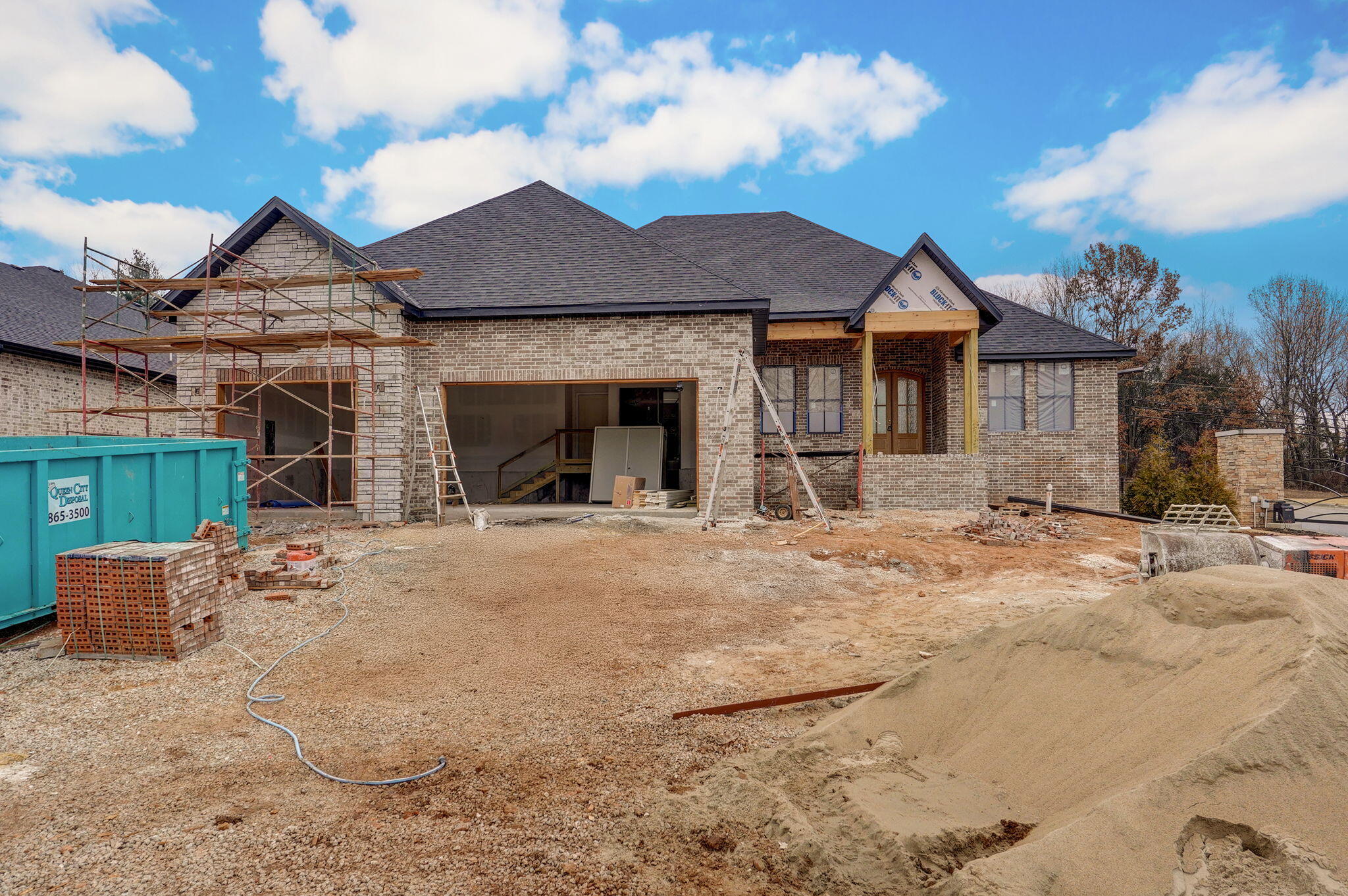 3945 East Woodhue Street Property Photo