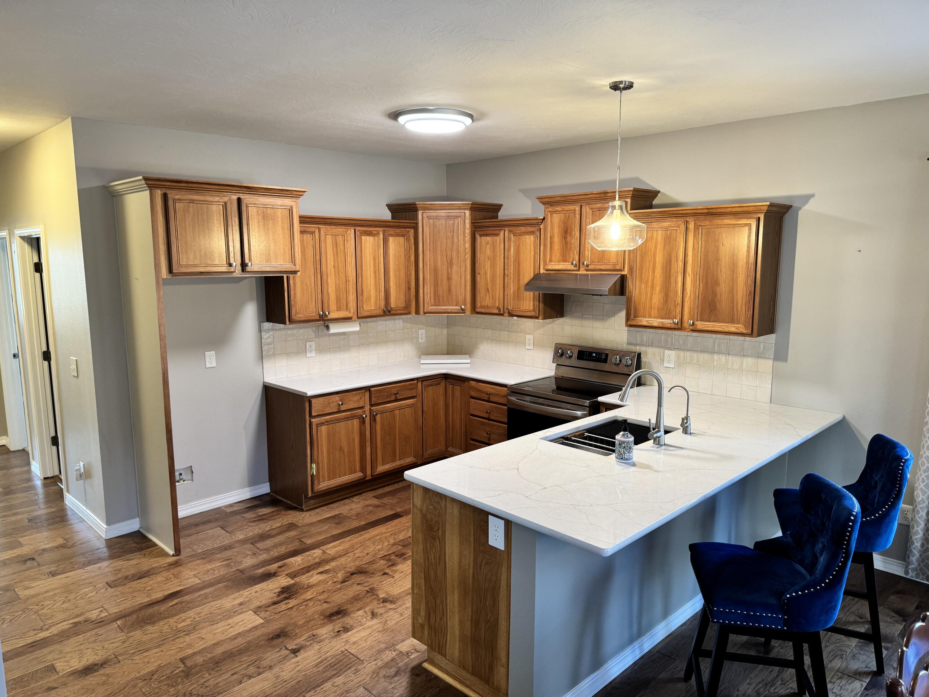 5594 South Dayton Avenue Property Photo 16