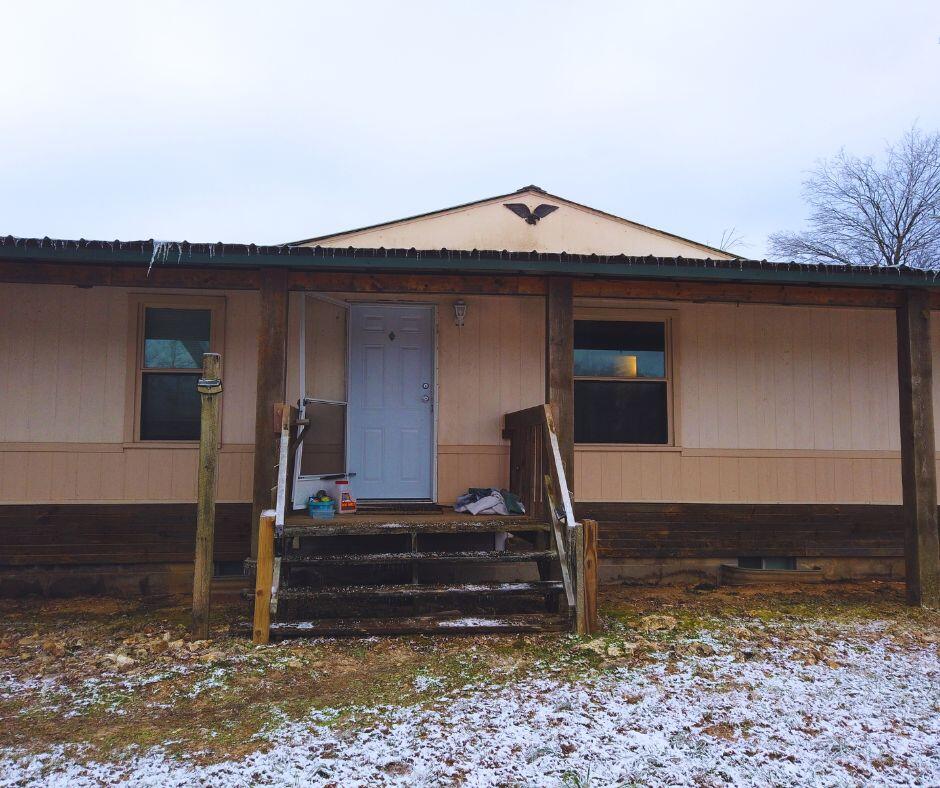 11302 County Road 456 Property Photo 2