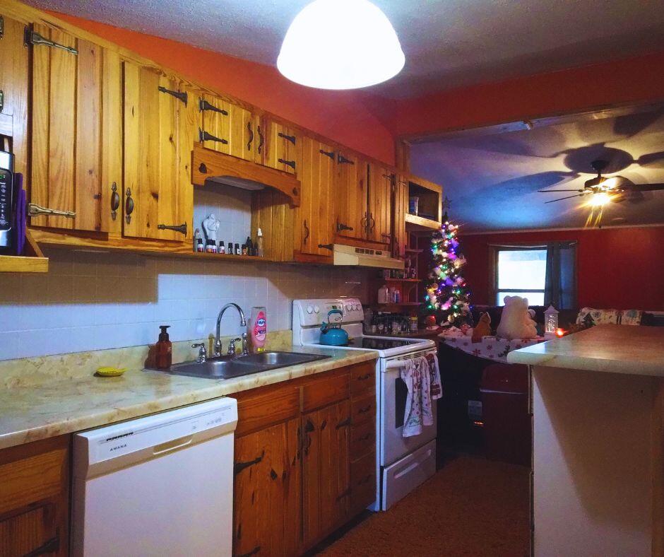 11302 County Road 456 Property Photo 10