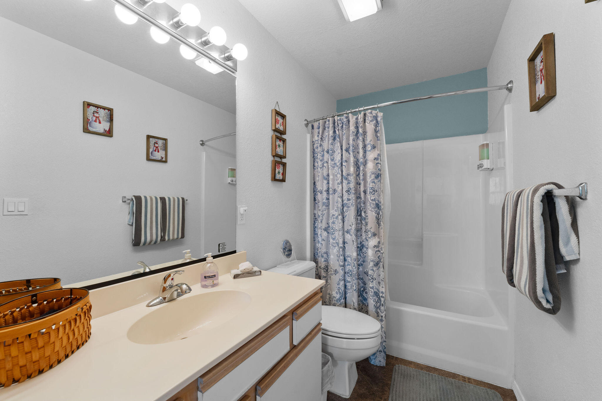 2700 Green Mountain Drive Property Photo 25