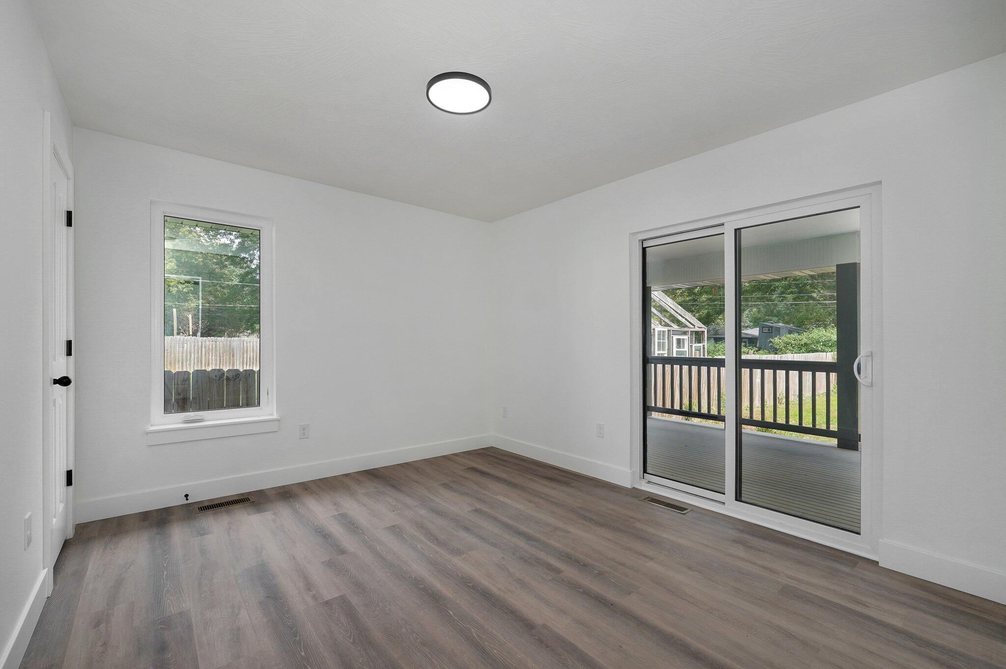 854 West Whiteside Street Property Photo 17
