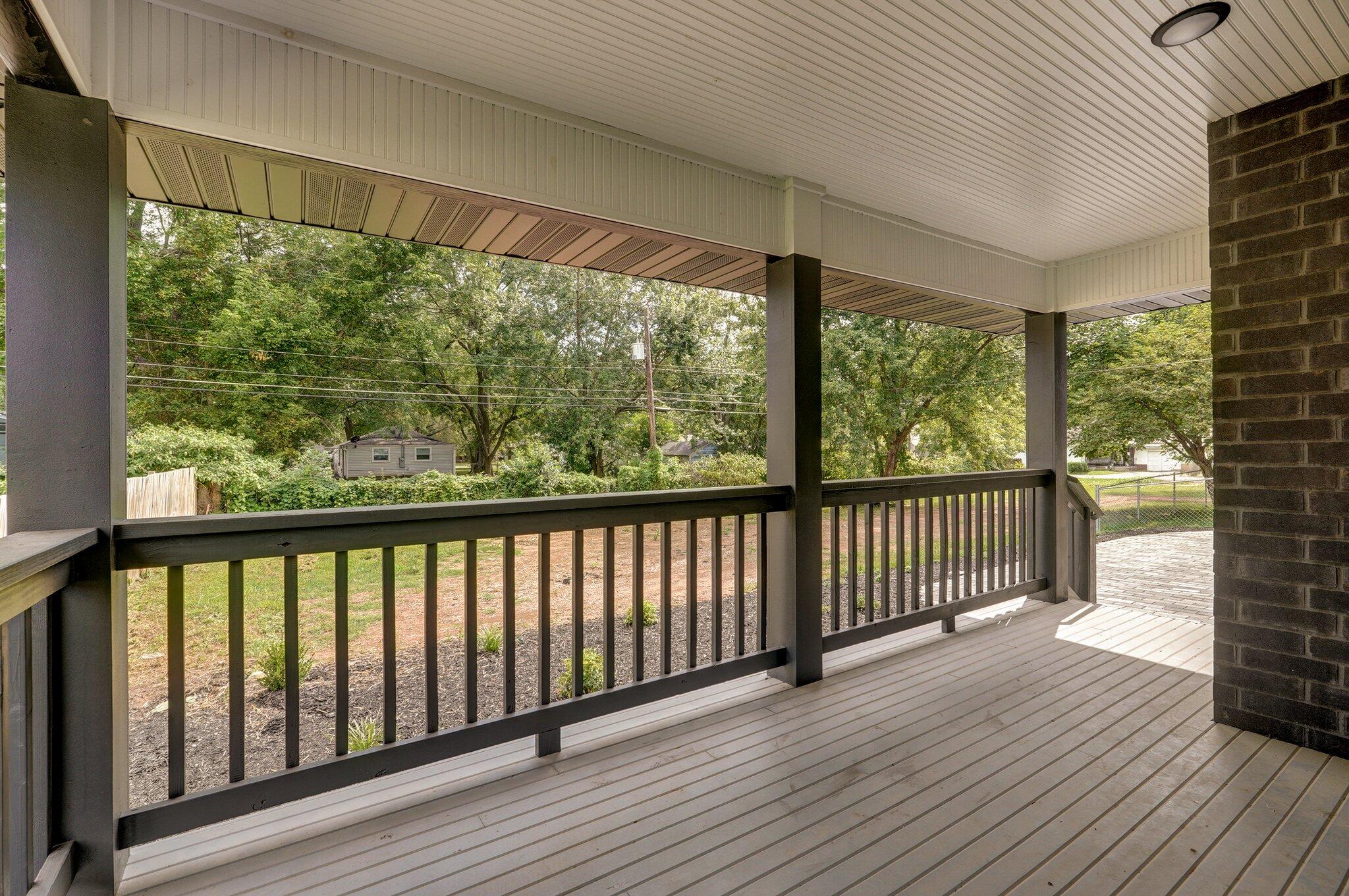 854 West Whiteside Street Property Photo 19