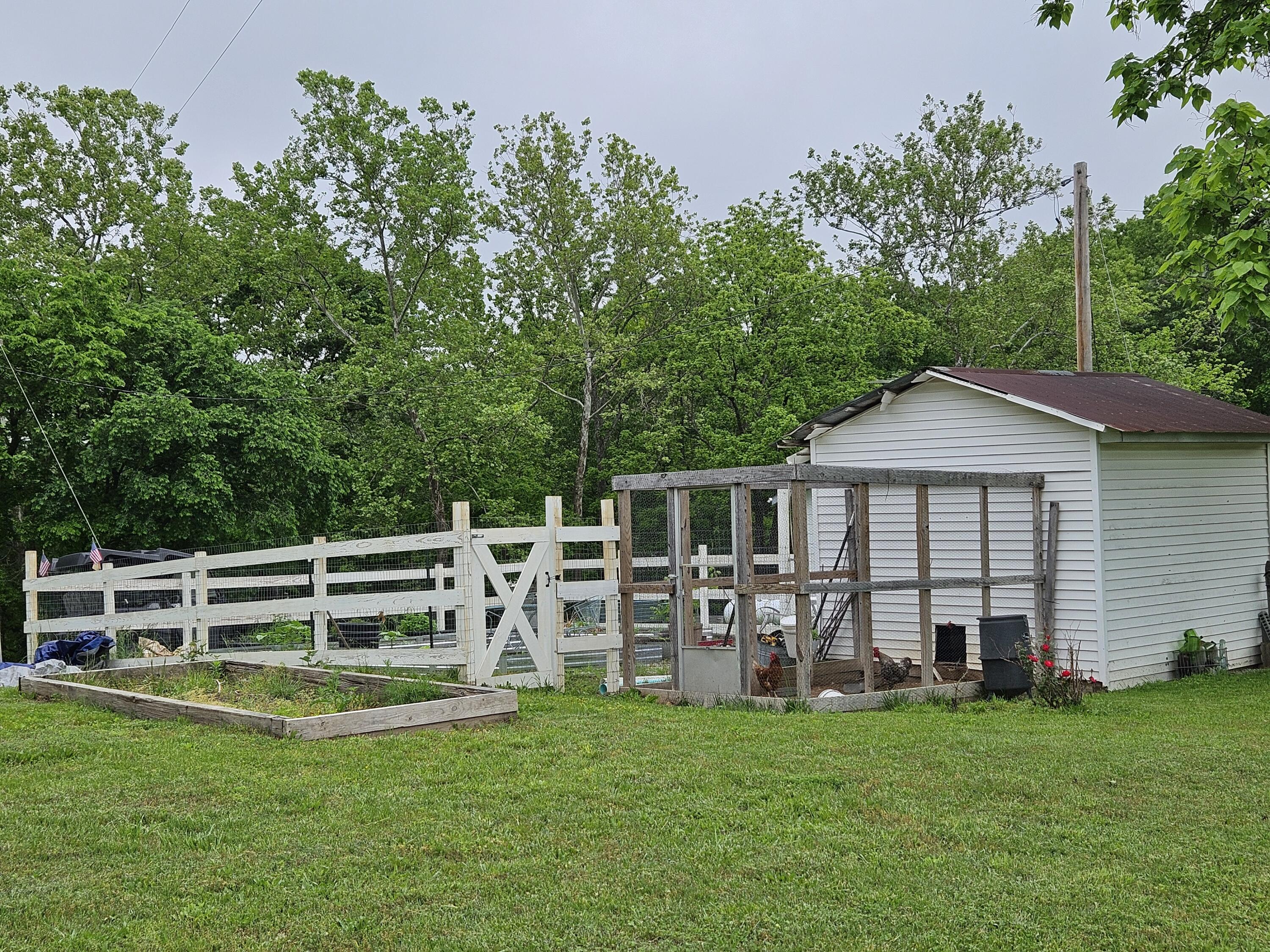 21525 State Highway P Property Photo 4