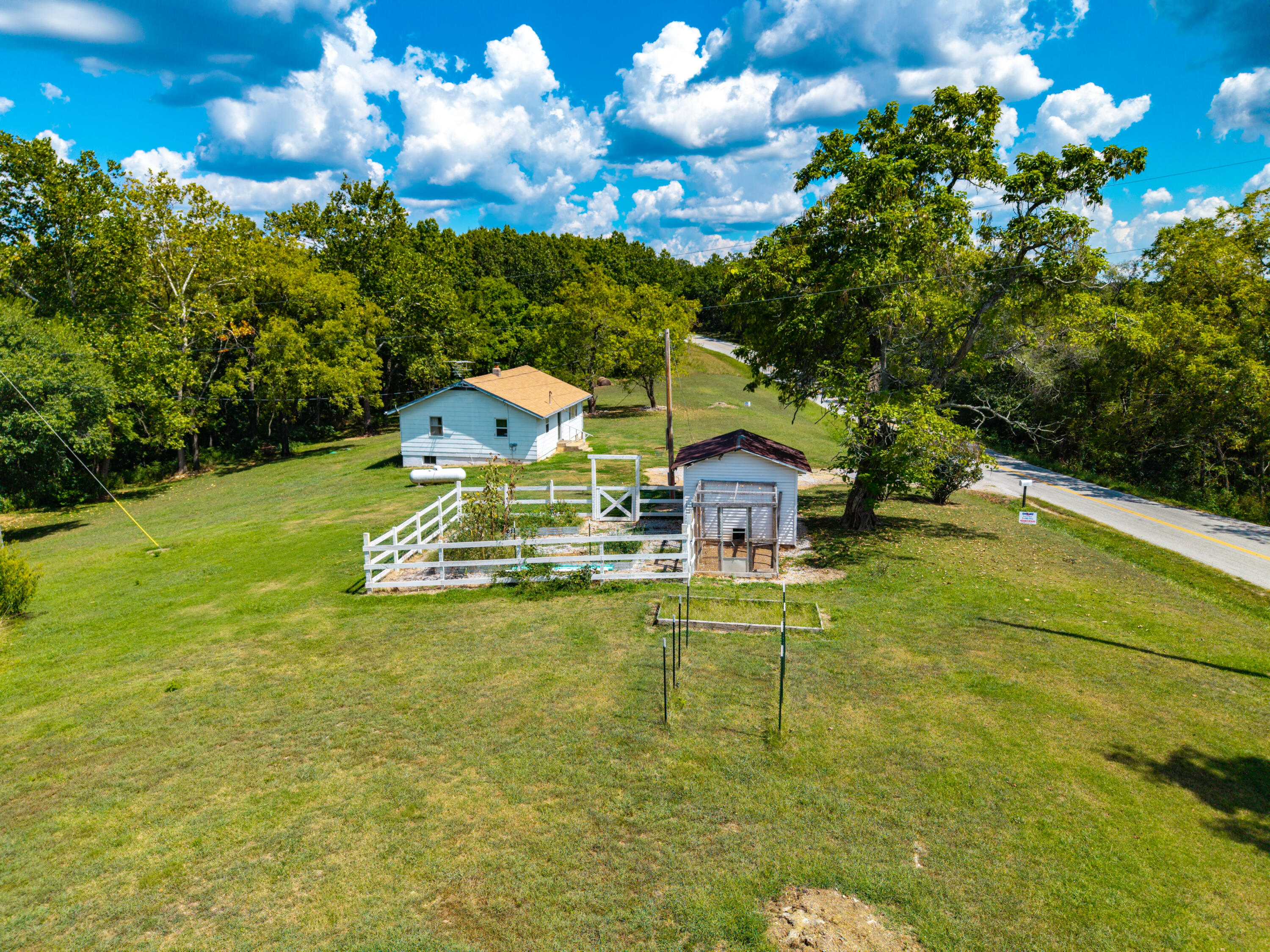 21525 State Highway P Property Photo 9