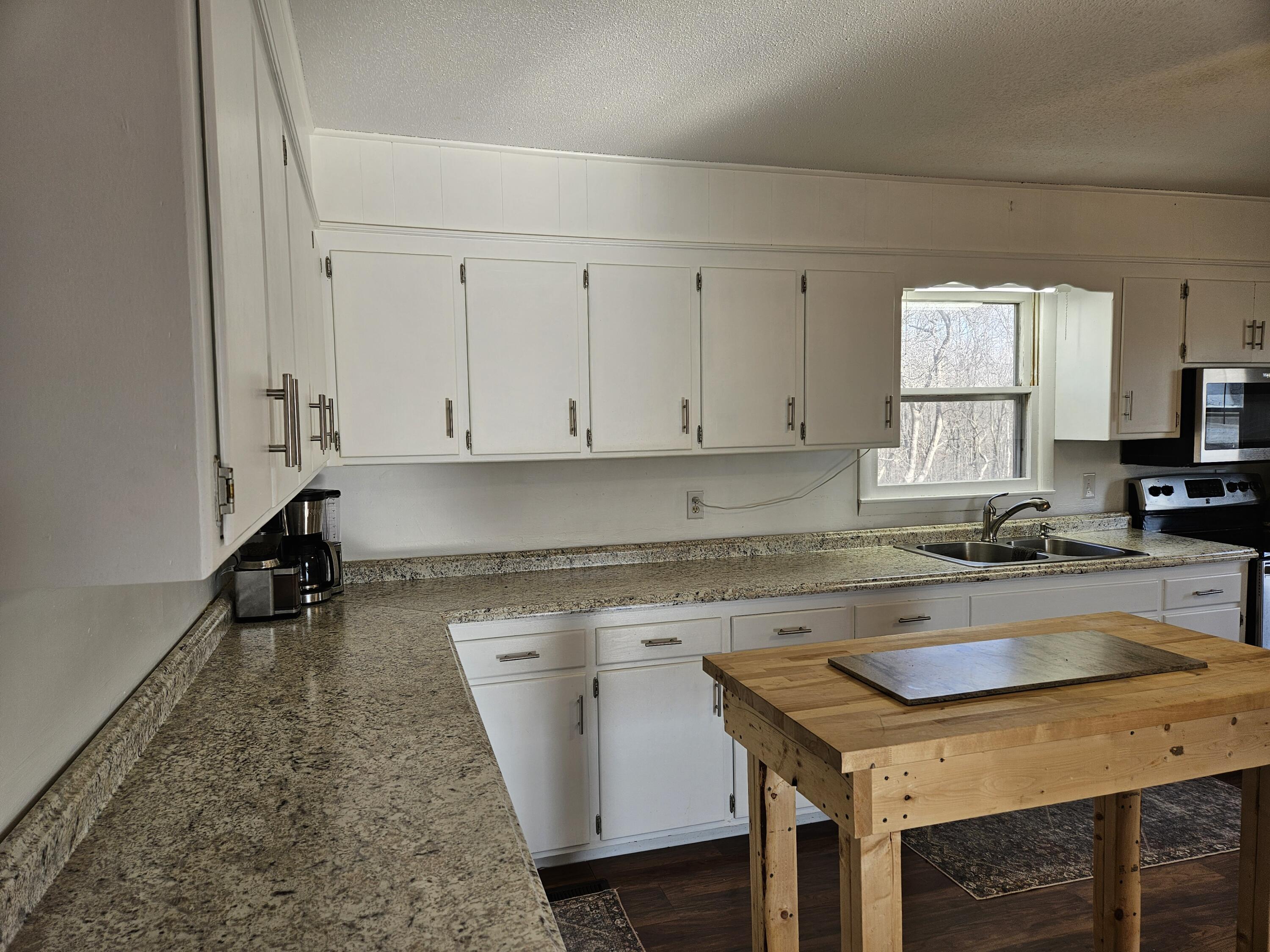 21525 State Highway P Property Photo 17