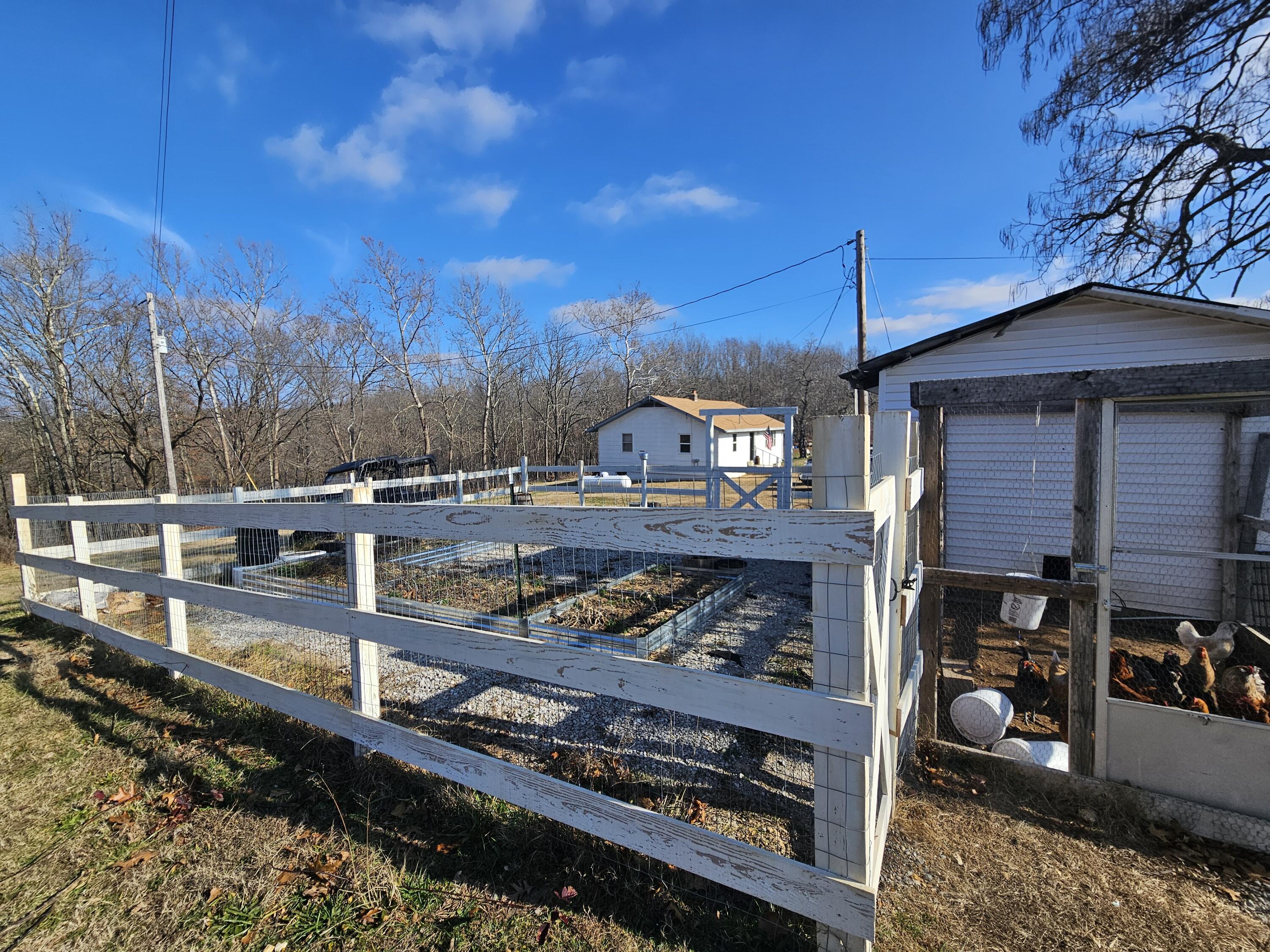21525 State Highway P Property Photo 23