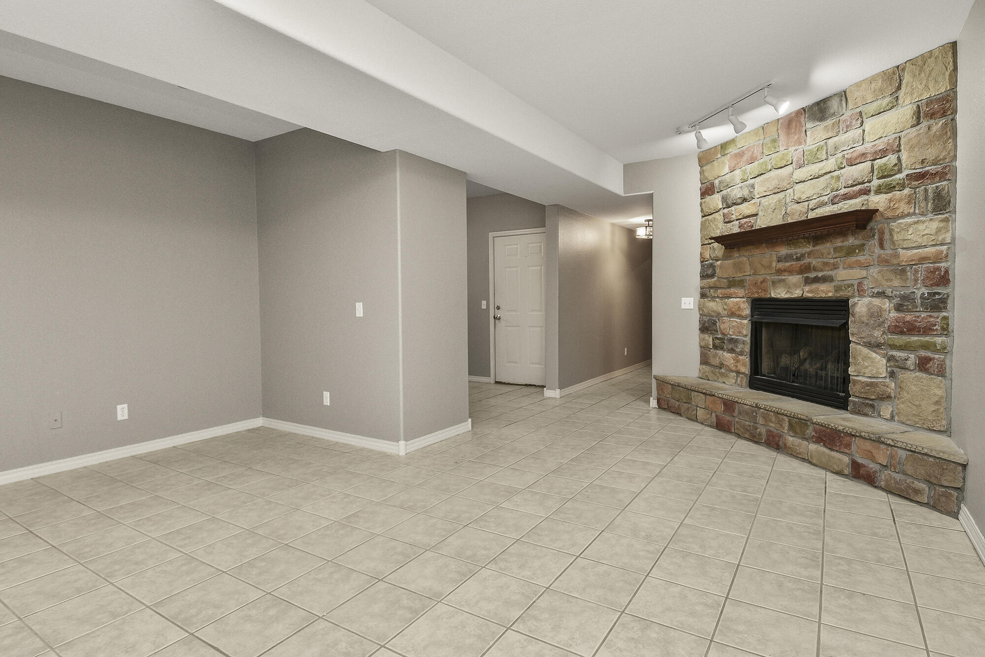 180 Hideaway Street Property Photo 35