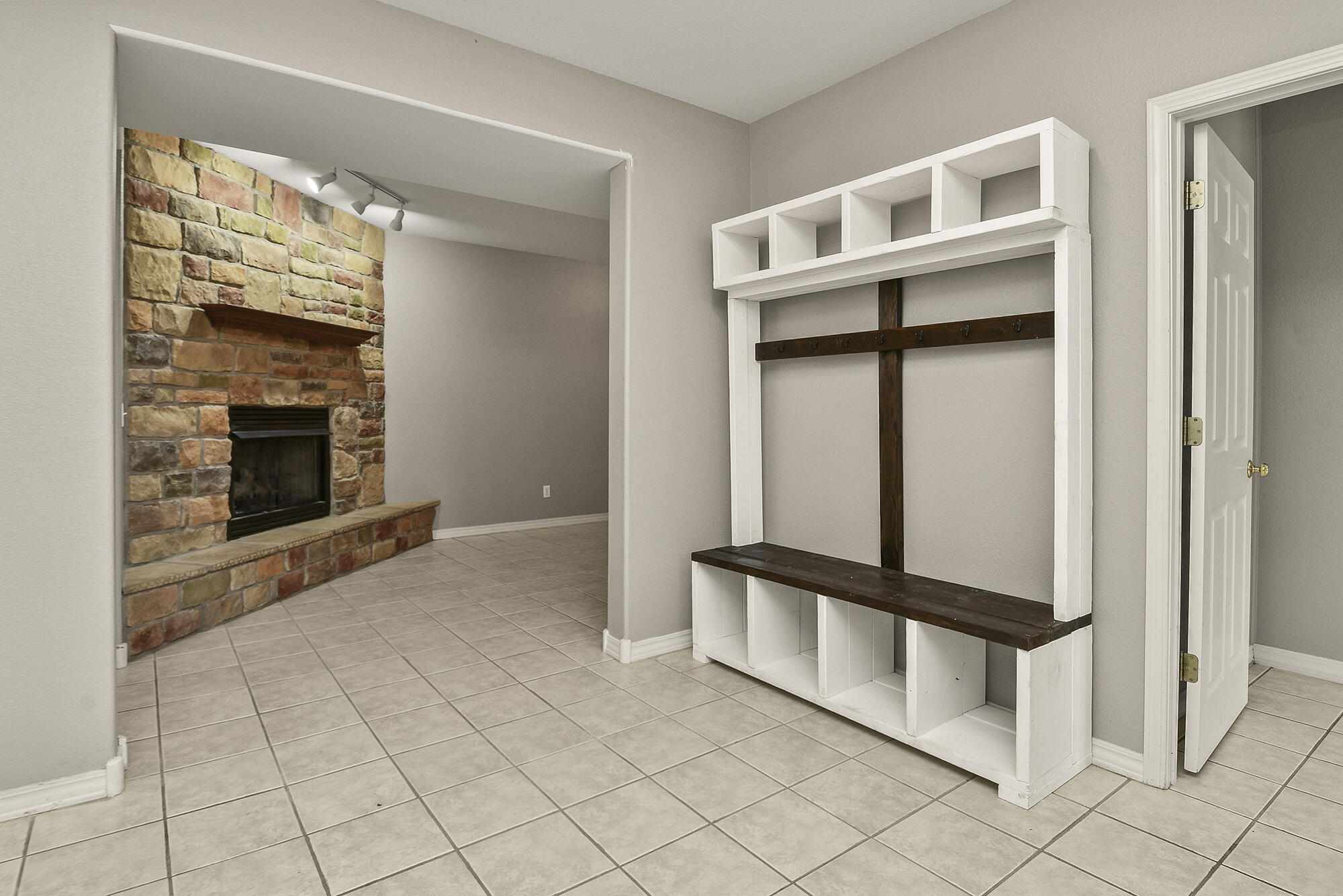 180 Hideaway Street Property Photo 36