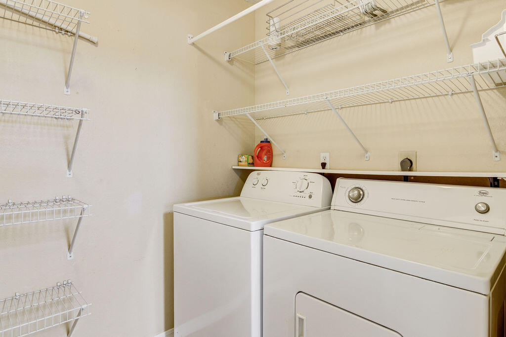 189 Avondale Drive Property Photo 27