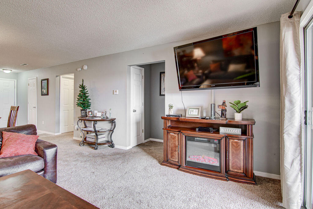 189 Avondale Drive Property Photo 14