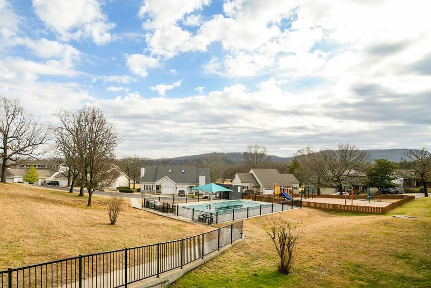 189 Avondale Drive Property Photo 17