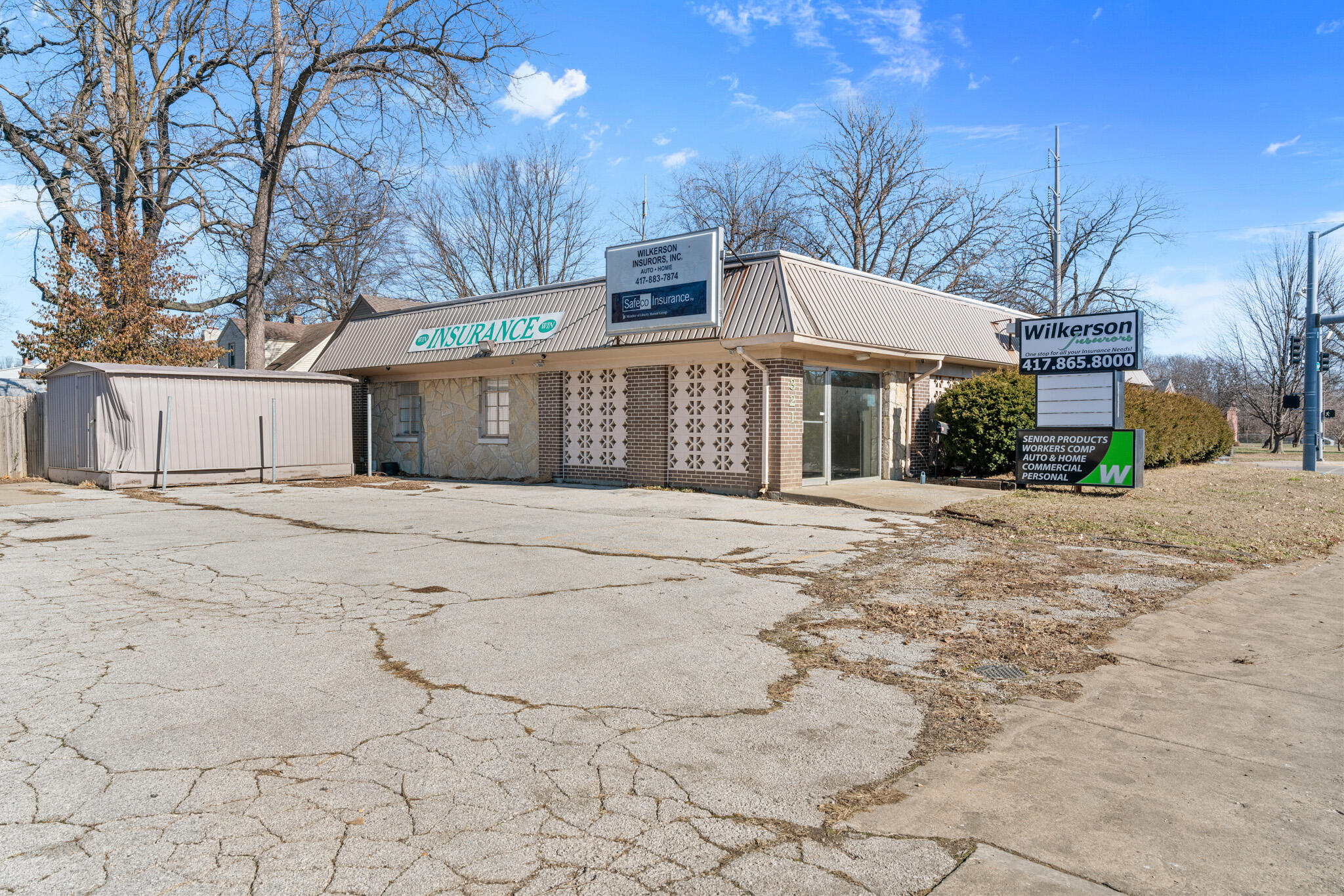 321 East Sunshine Street Property Photo 1