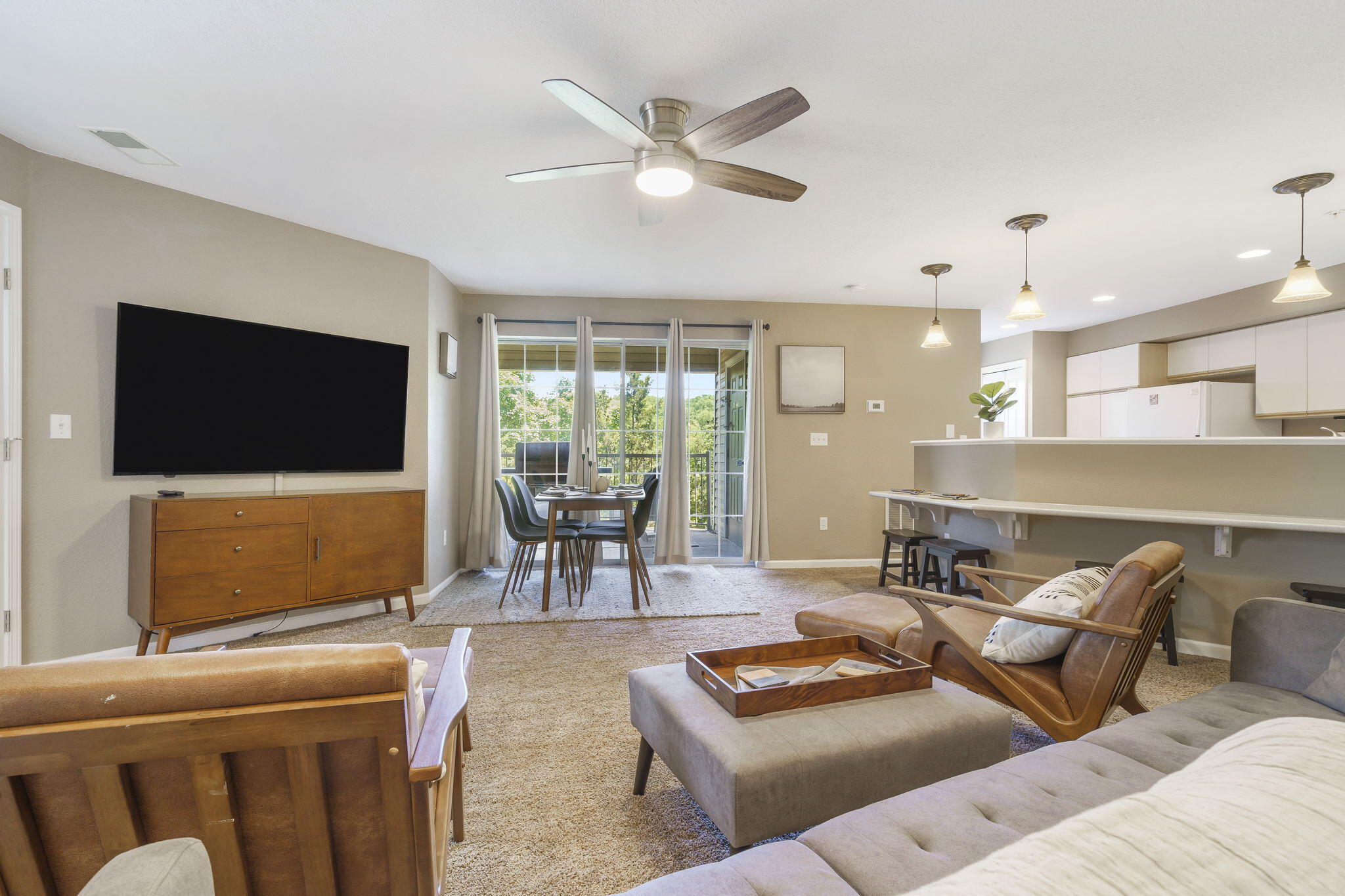 801 Rocky Shores Terrace Property Photo 2