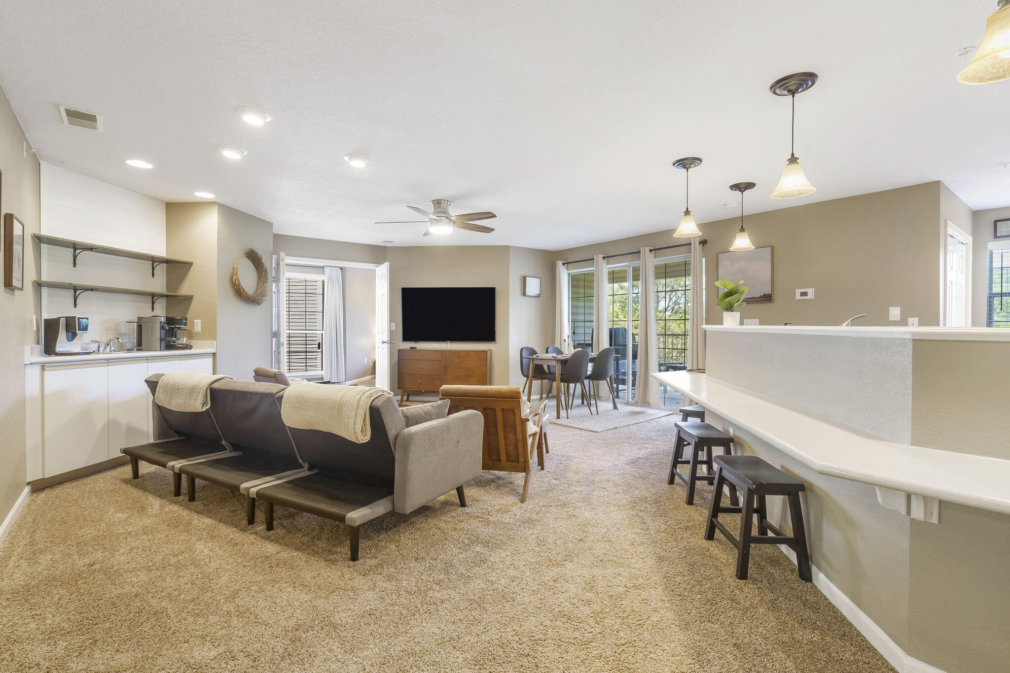 801 Rocky Shores Terrace Property Photo 7