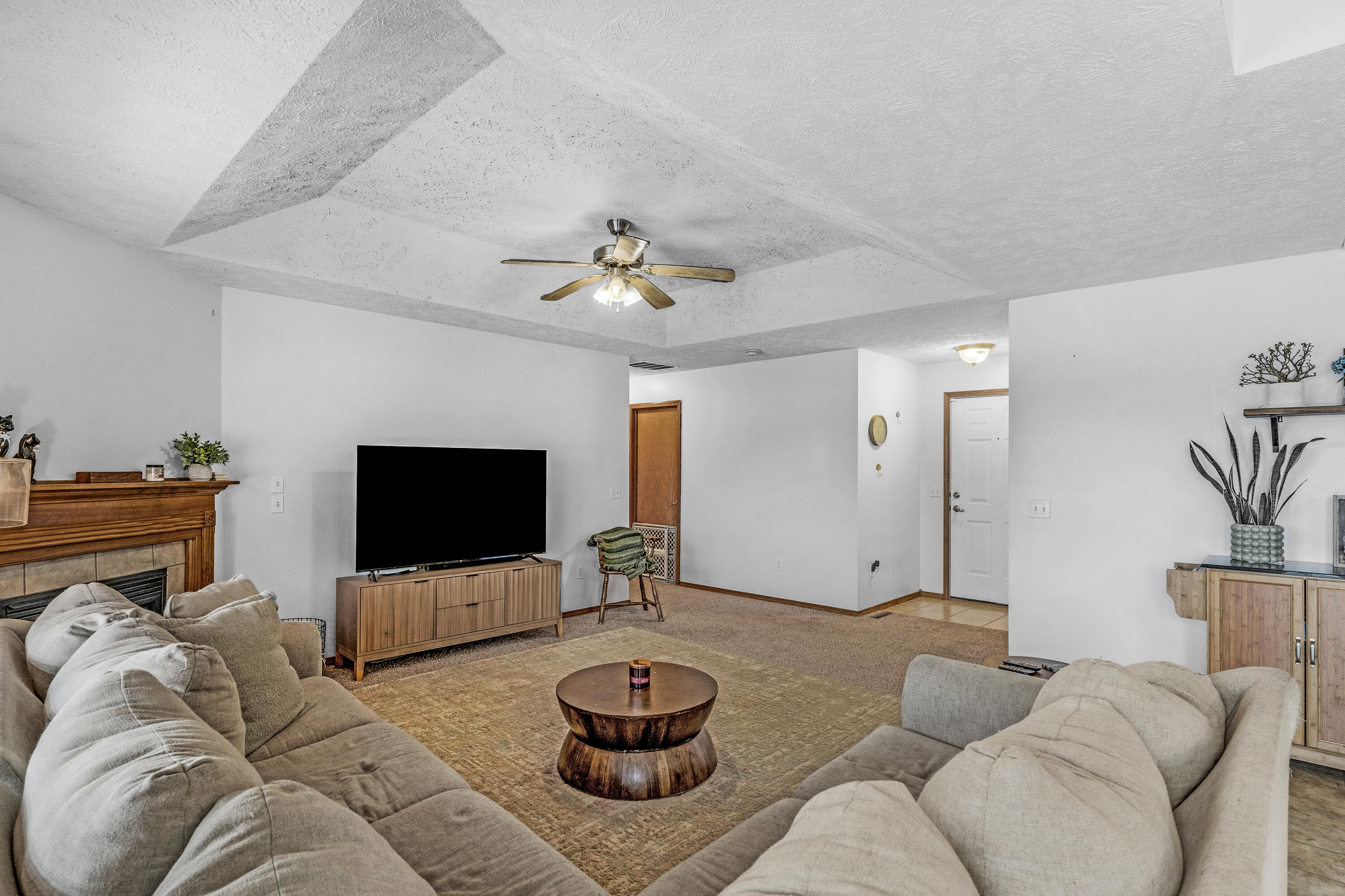 4391 North Farm Road 157 Property Photo 4