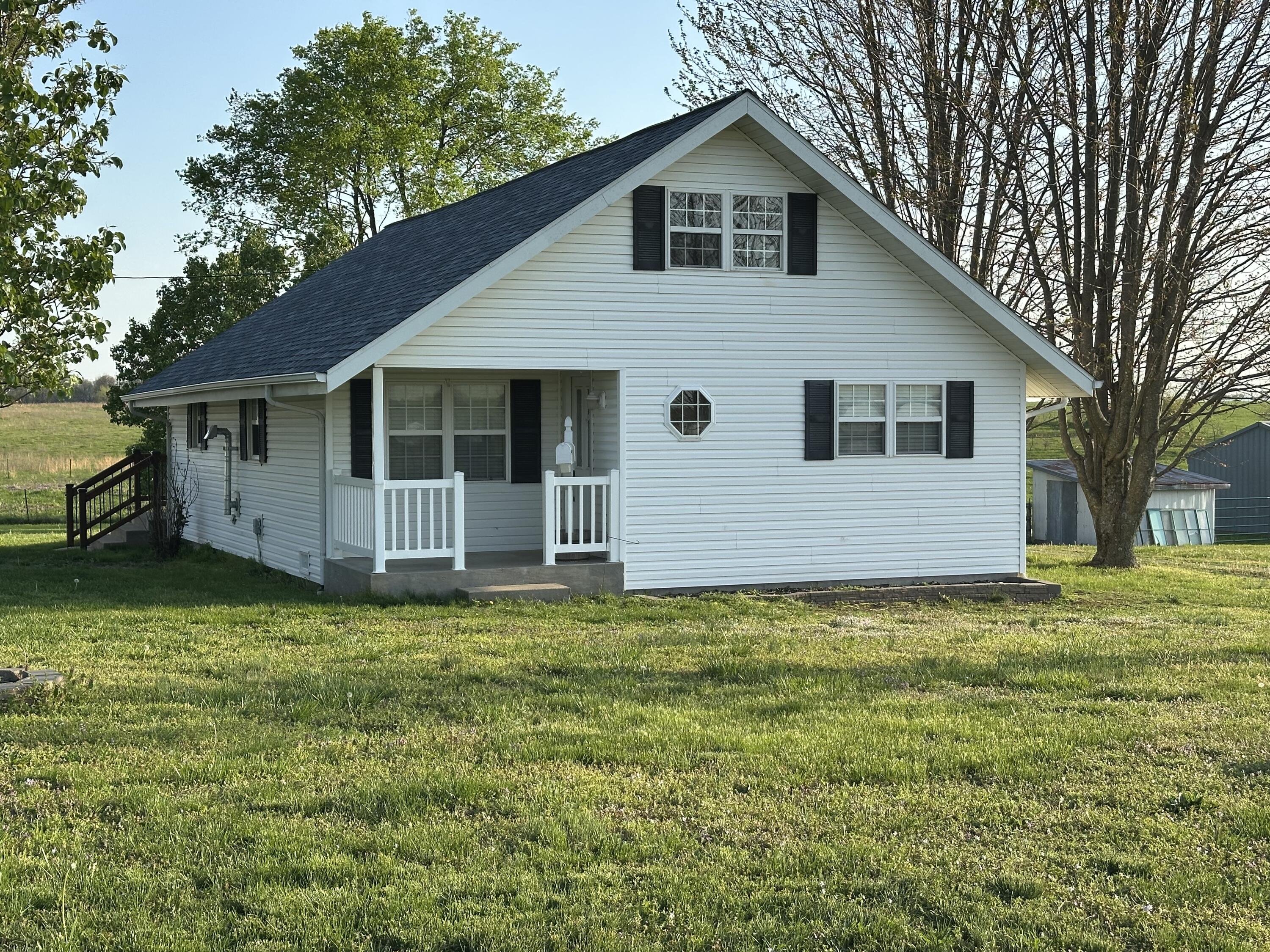 3311 Farm Road 2060 Property Photo 1