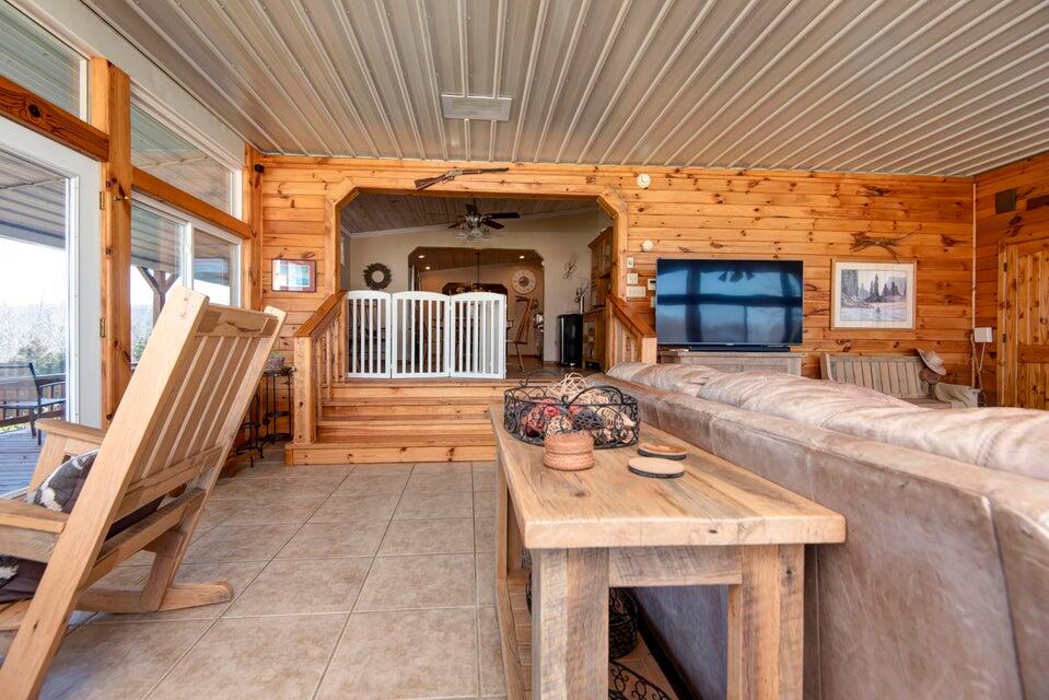 2351 Severs Road Property Photo 11